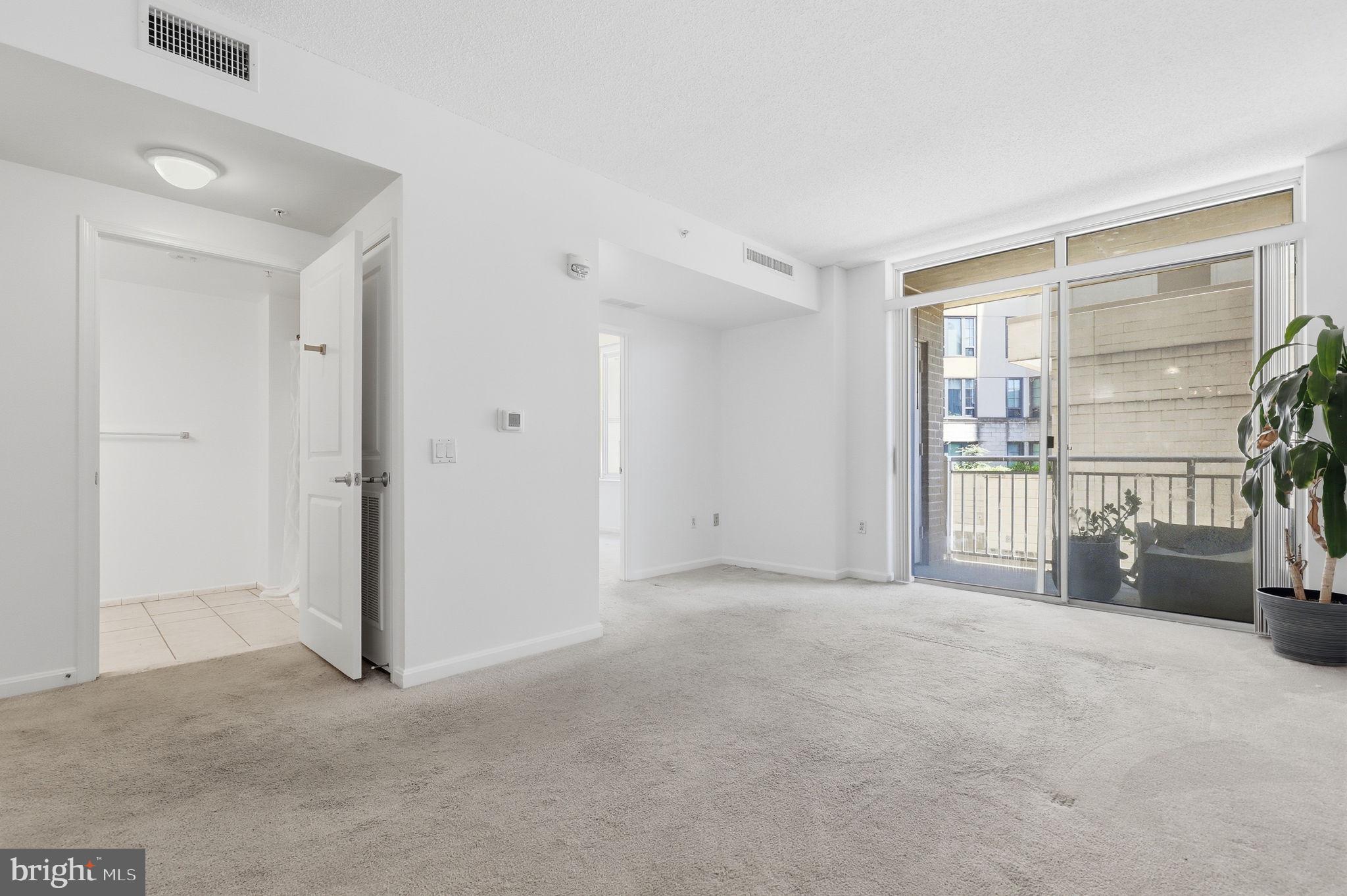 DOWNTOWN SILVER SPRING - Residential