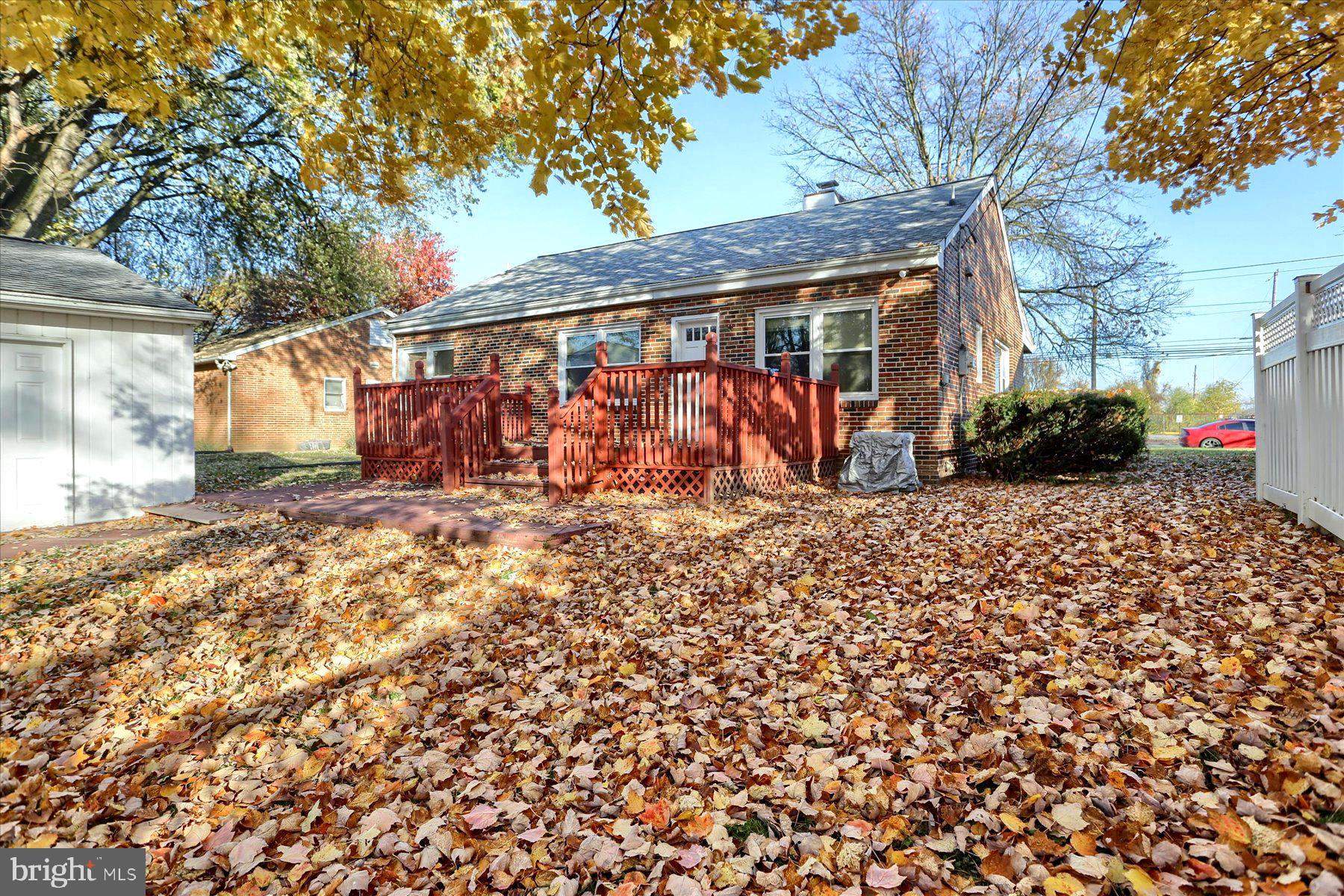 MONTROSE PARK - Residential