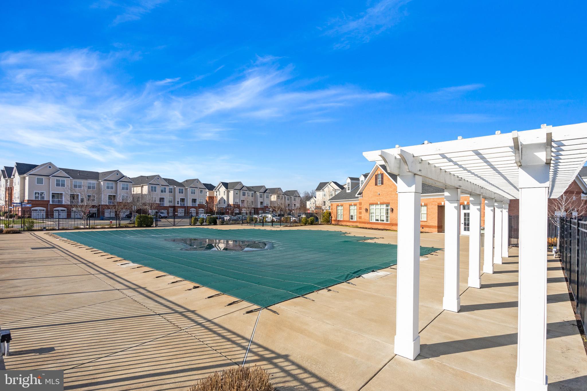 RIDGES AT LOUDOUN VALLEY - Residential Lease