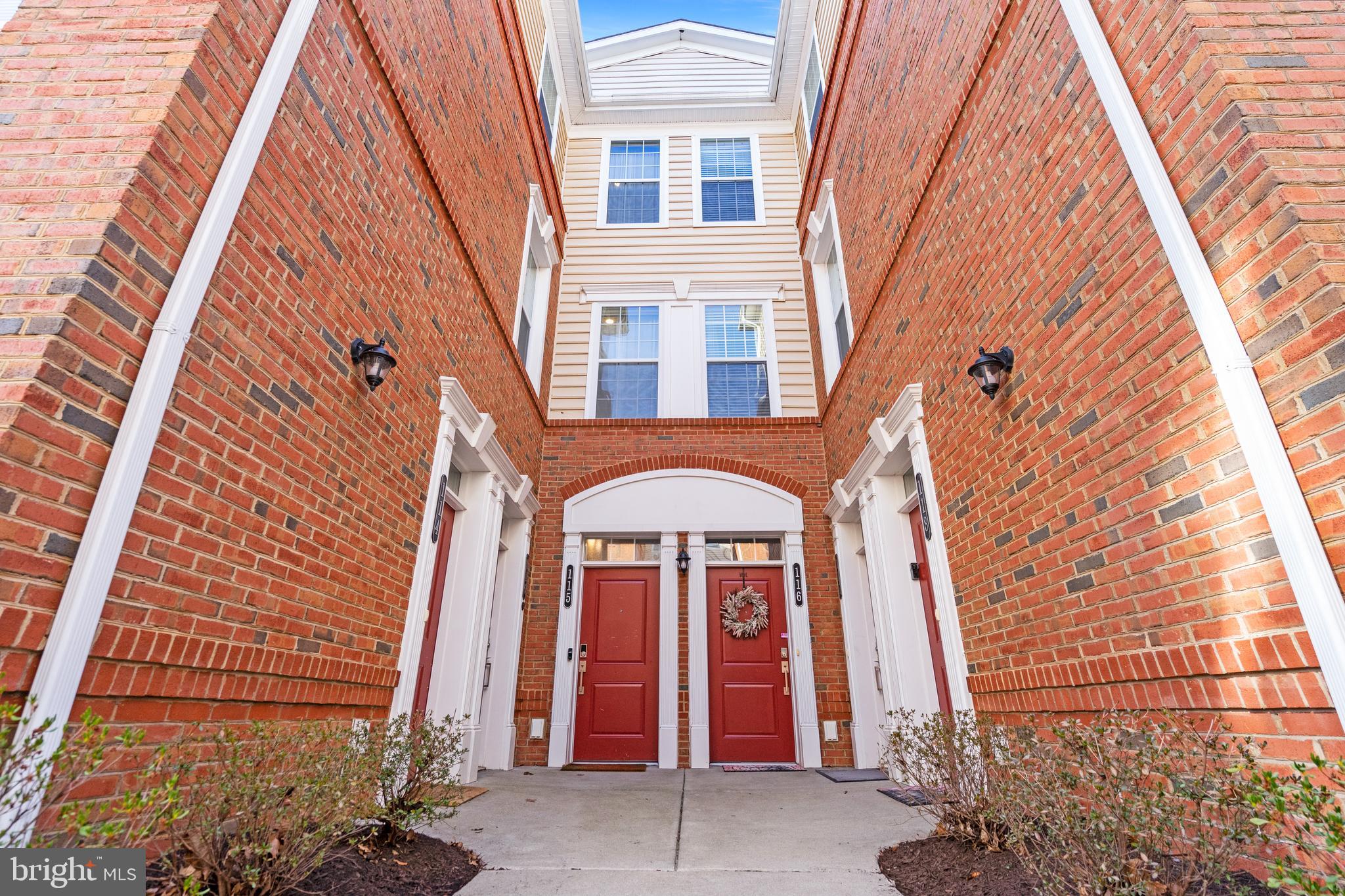 RIDGES AT LOUDOUN VALLEY - Residential Lease