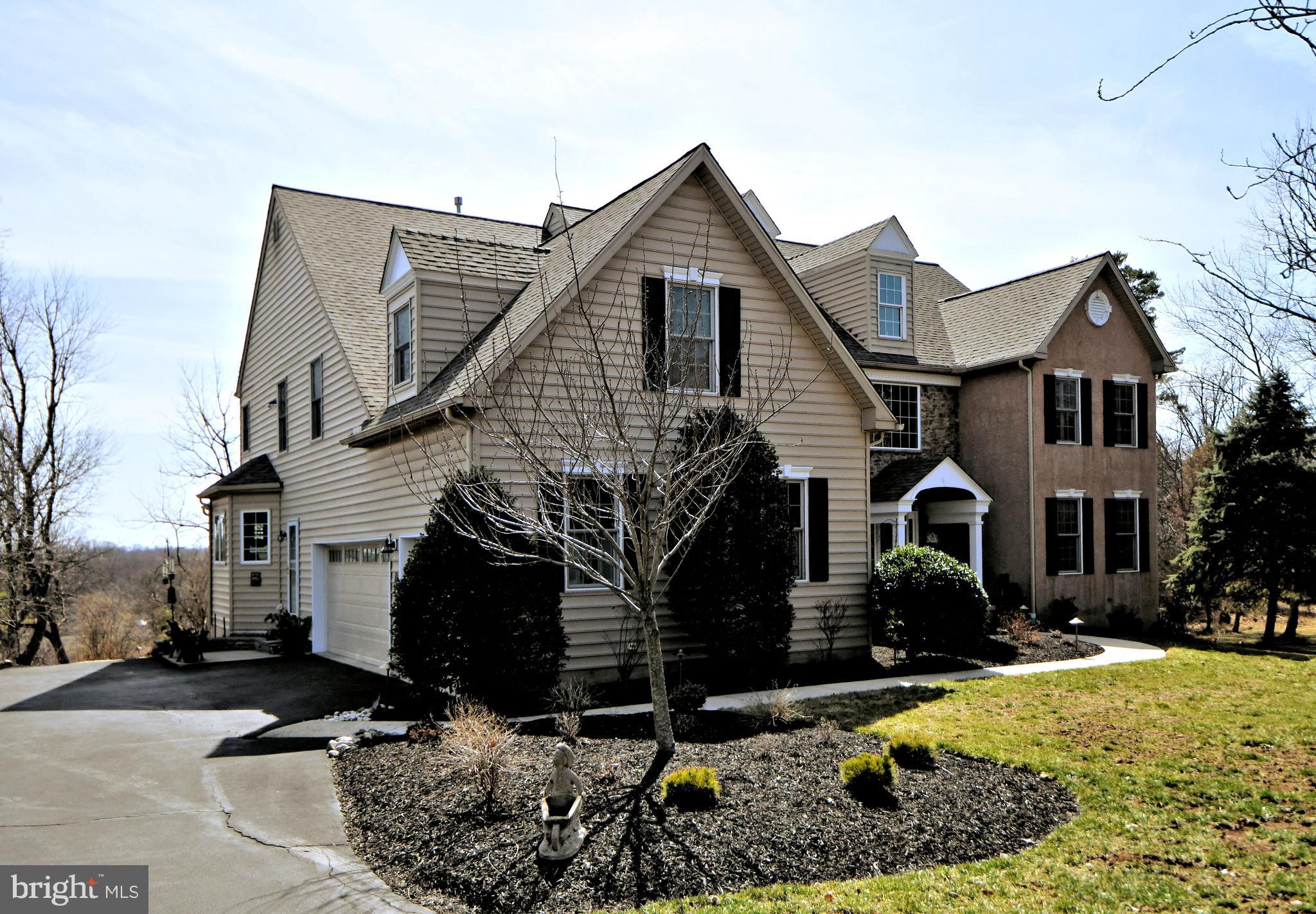 CEDAR HILL WOODS - Residential
