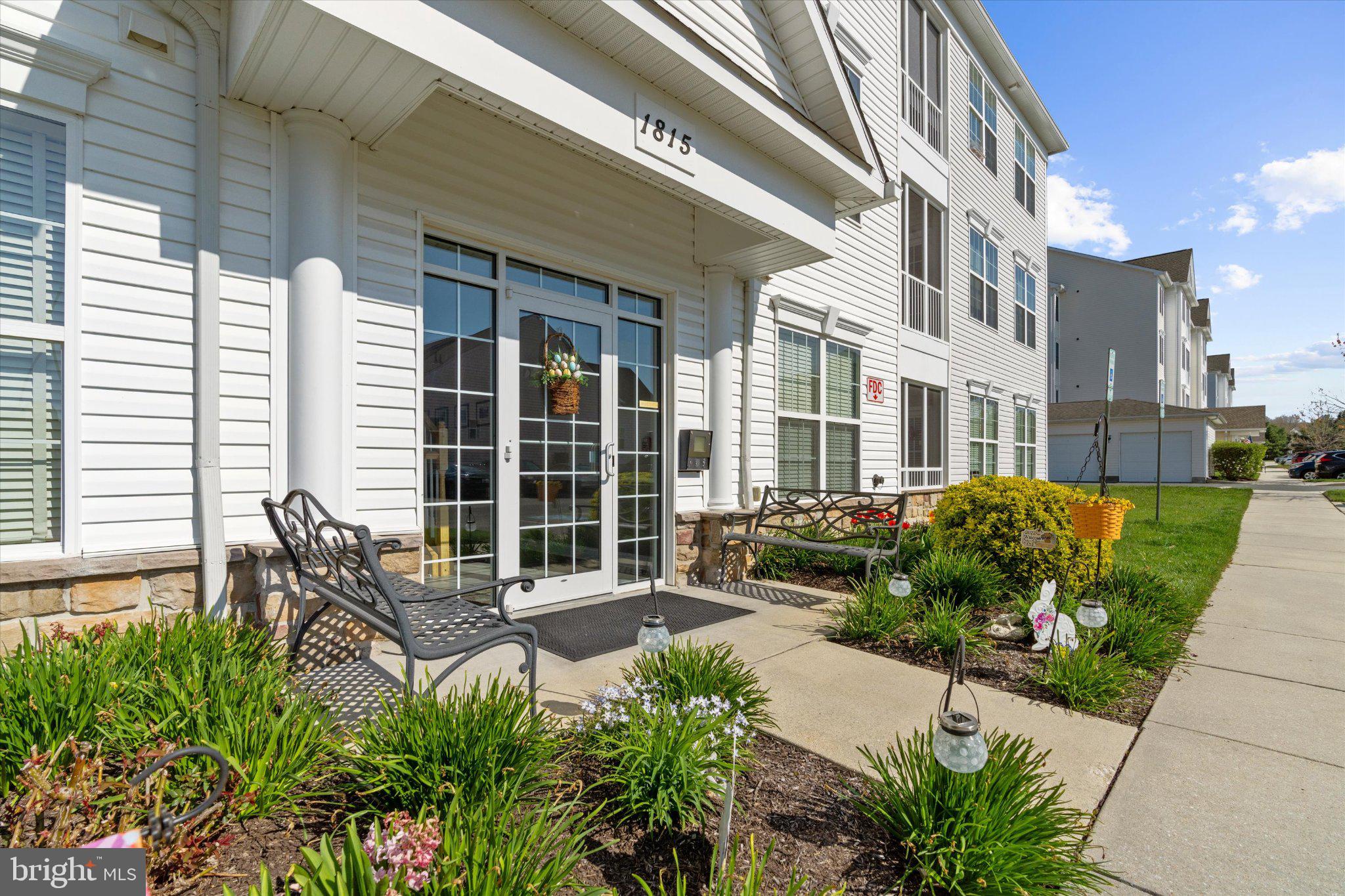 EMERALD HILLS - Residential