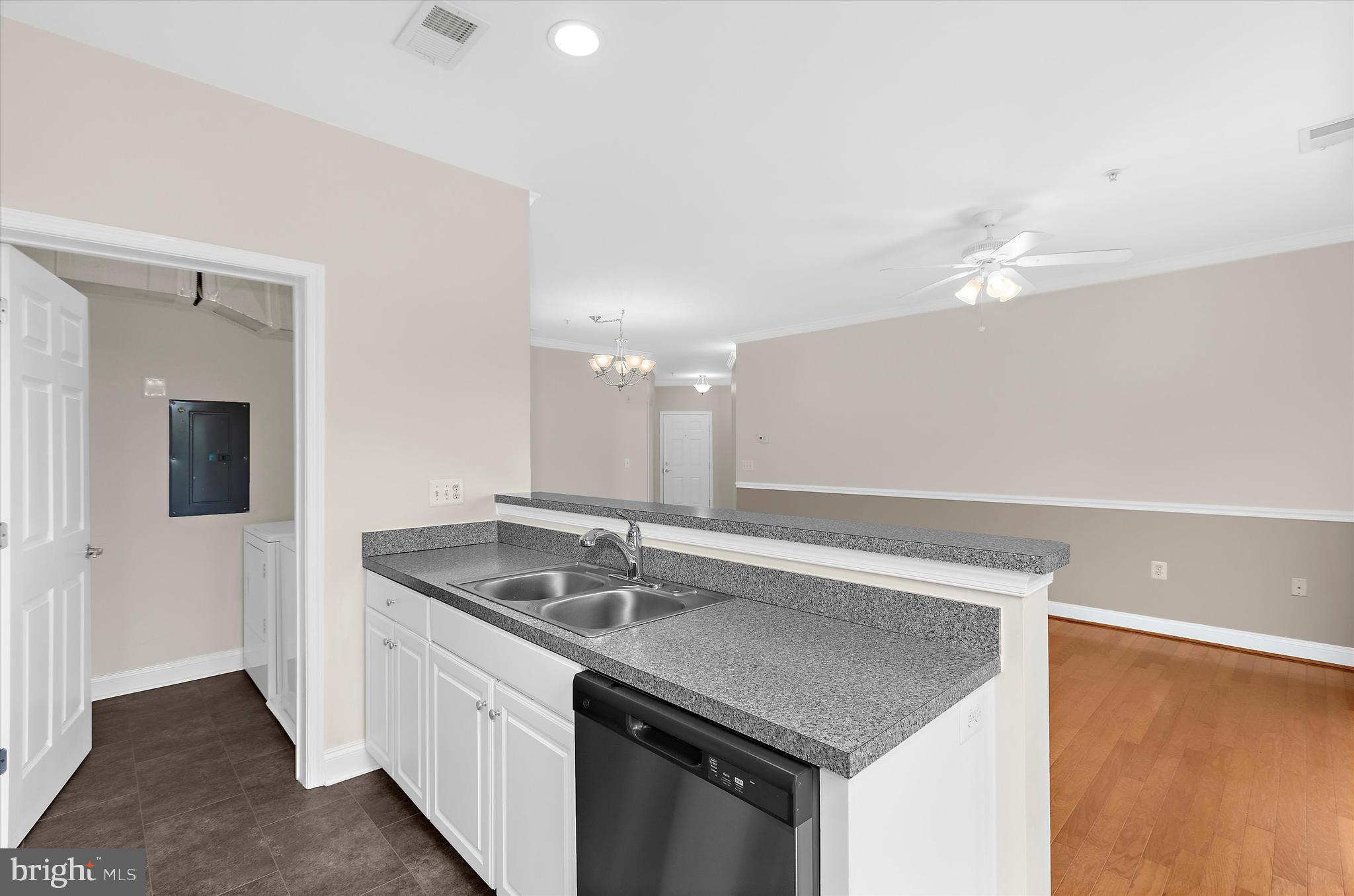 EMERALD HILLS - Residential