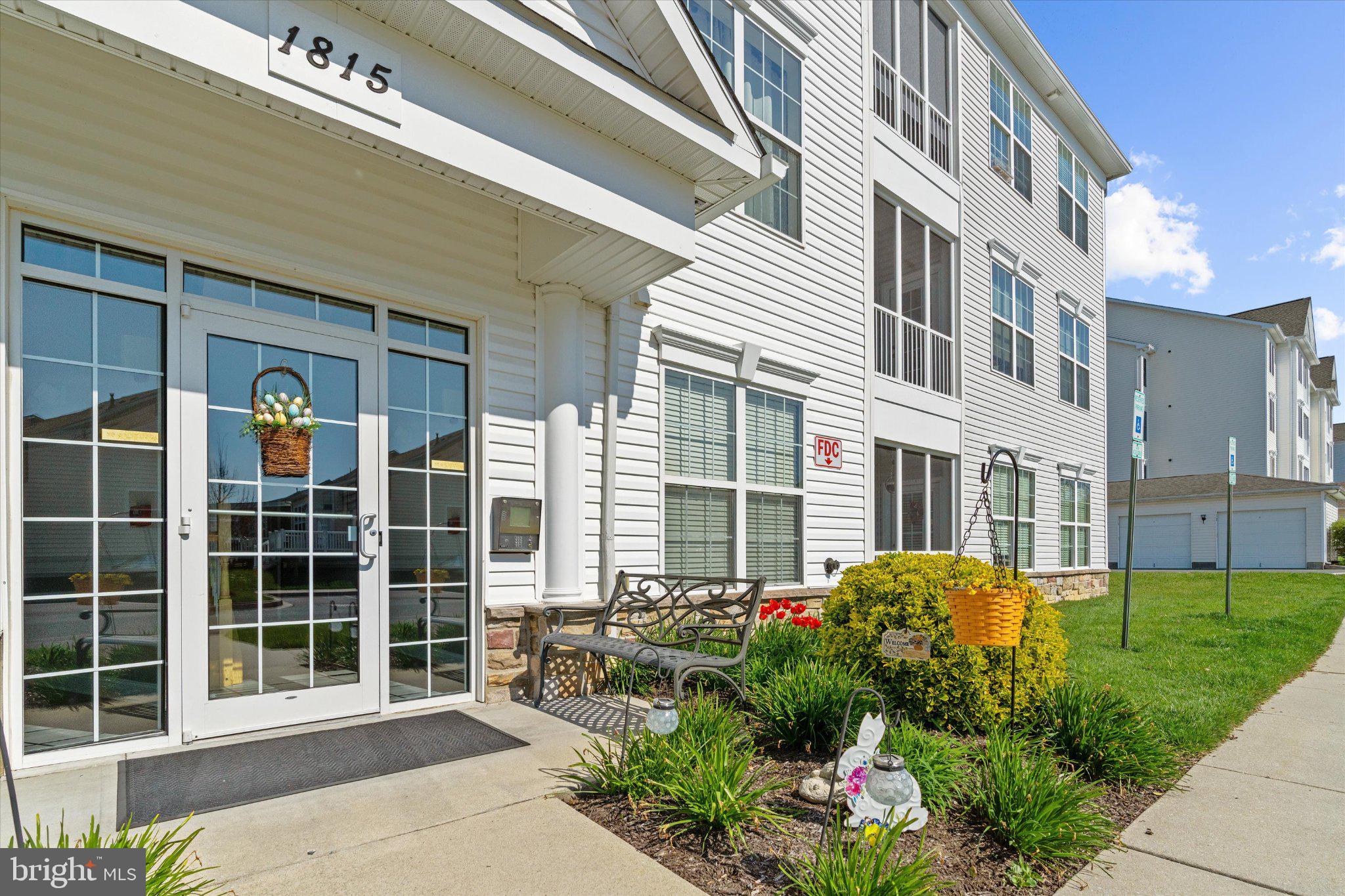 EMERALD HILLS - Residential