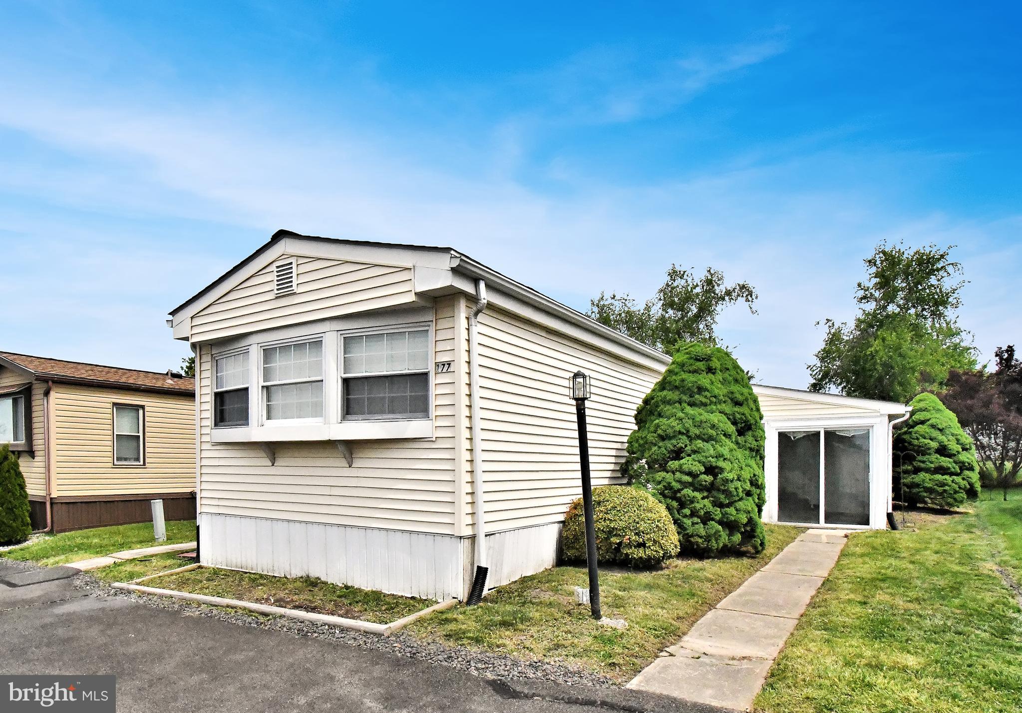 NESHAMINY FALLS - Residential