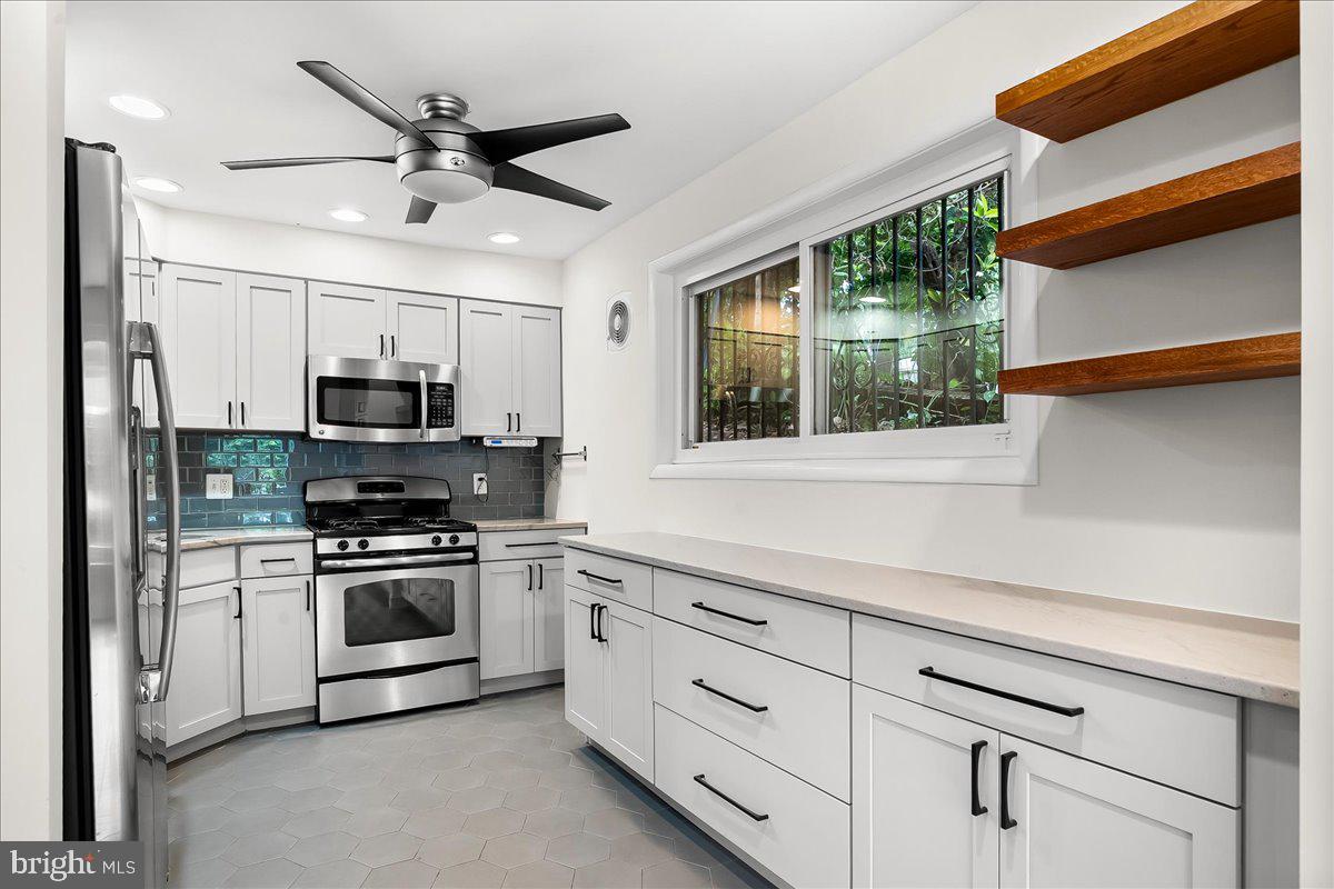 WESTGATE HILLS - Residential