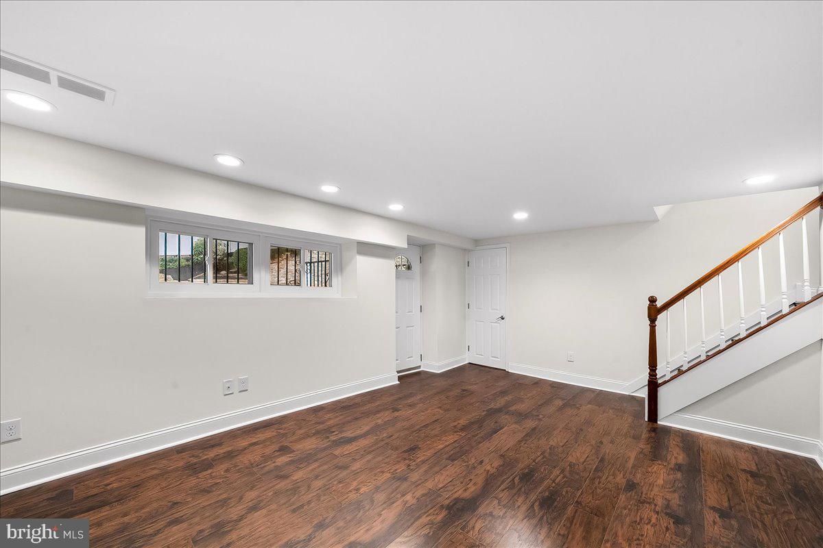 WESTGATE HILLS - Residential