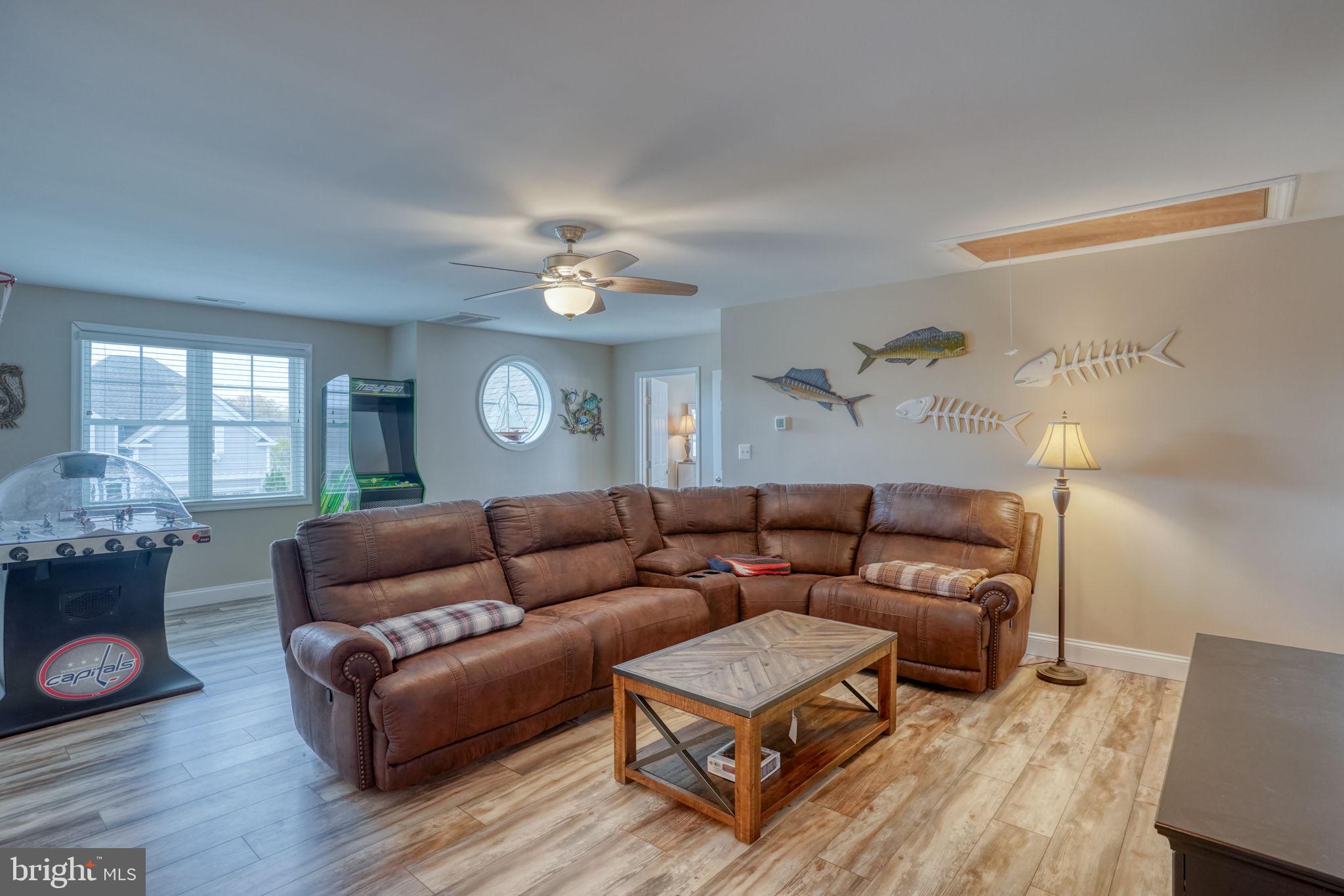 SOLITUDES ON WHITES CREEK - Residential