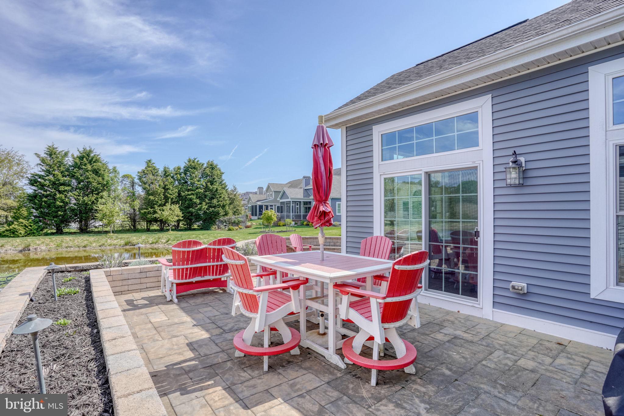 SOLITUDES ON WHITES CREEK - Residential