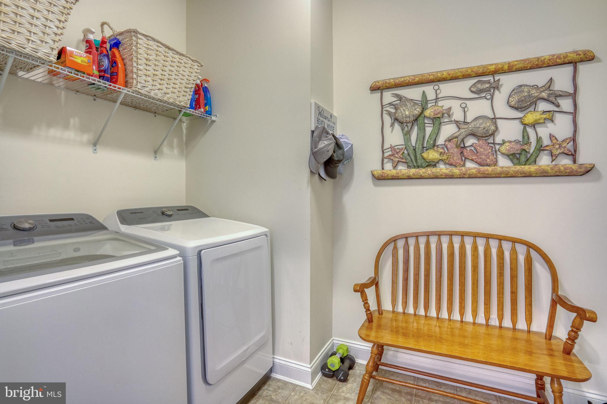 SOLITUDES ON WHITES CREEK - Residential