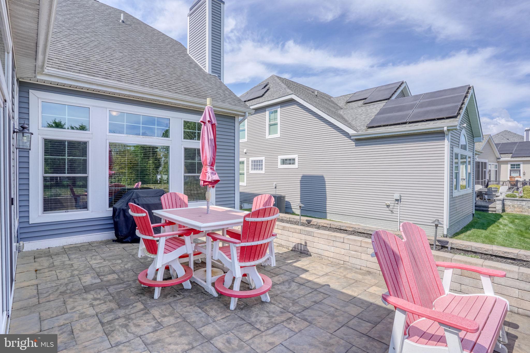 SOLITUDES ON WHITES CREEK - Residential