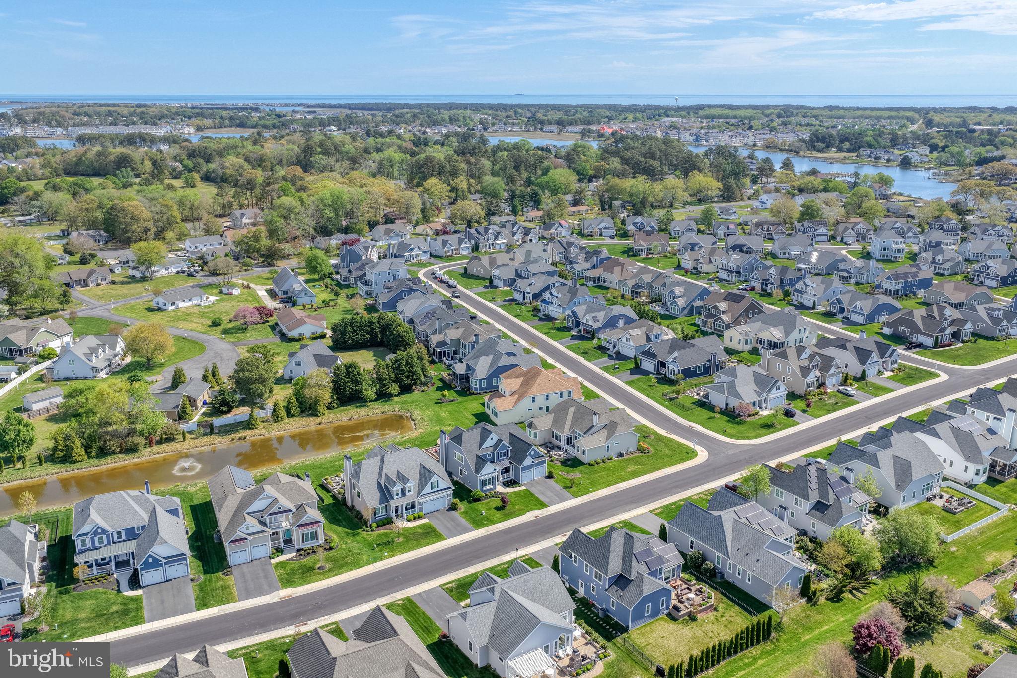 SOLITUDES ON WHITES CREEK - Residential