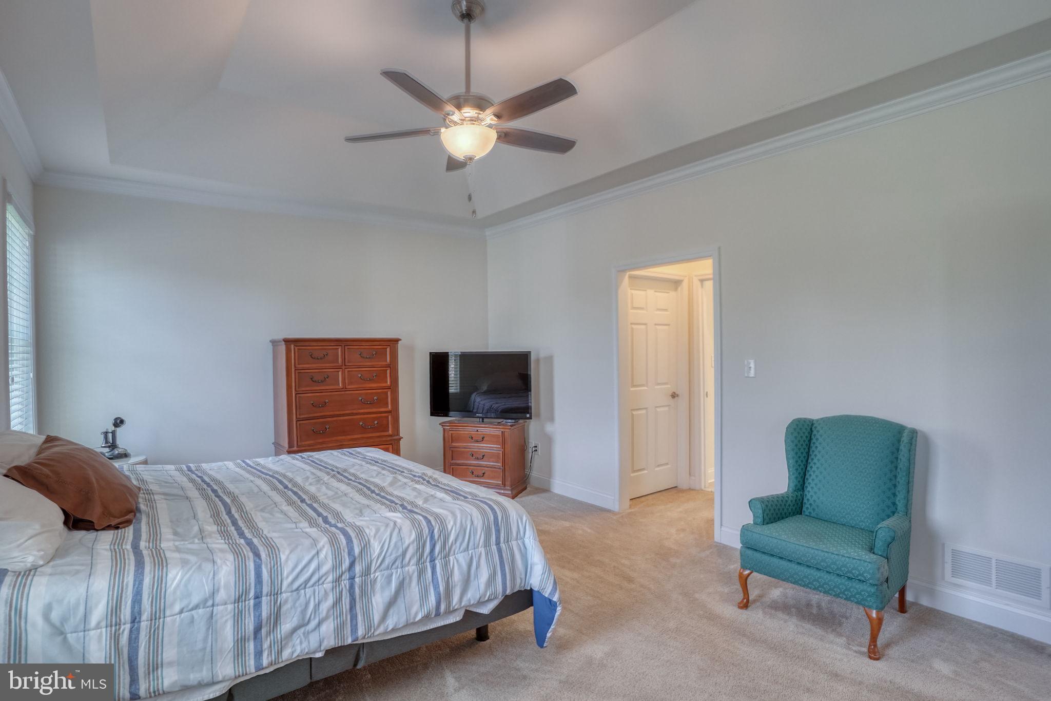 SOLITUDES ON WHITES CREEK - Residential