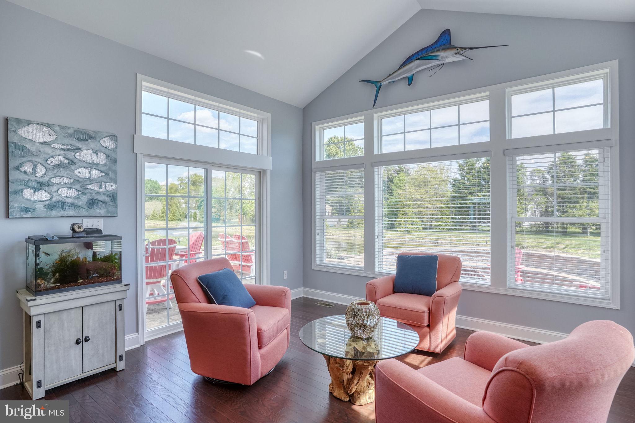 SOLITUDES ON WHITES CREEK - Residential