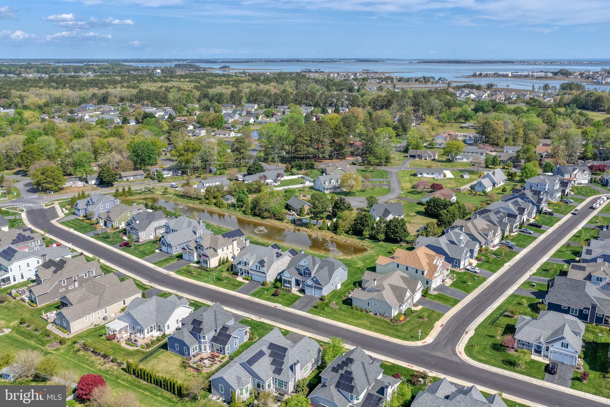 SOLITUDES ON WHITES CREEK - Residential