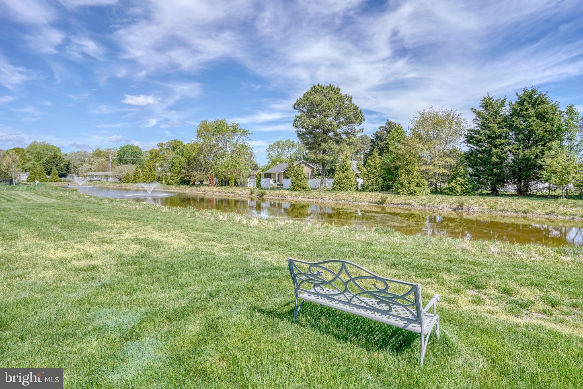 SOLITUDES ON WHITES CREEK - Residential