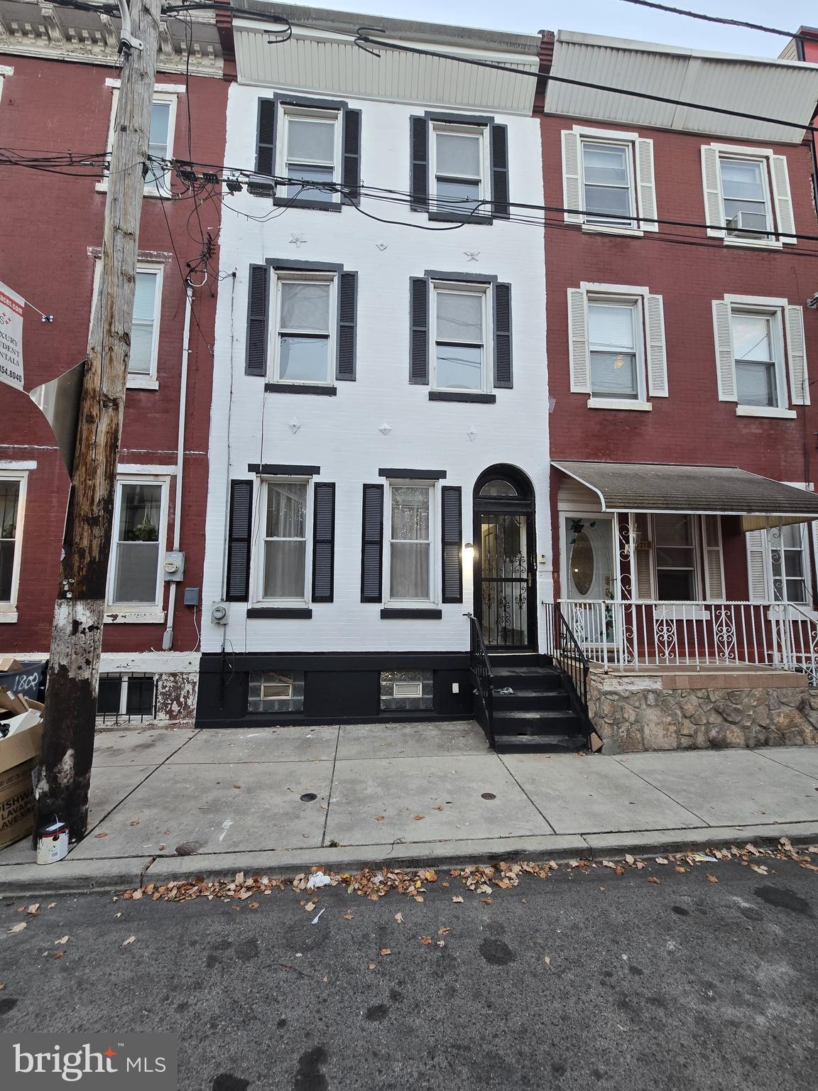 Unique opportunity to purchase a 5-bedroom solid building in the heart of Temple University area!
Great for Owner occupant or landlord. Property is located in rapidly growing area. Recent improvements include new flooring, new kitchen appliances and other repairs. Both bathrooms fully remodeled.  Freshly painted. There is a small back yard with a deck. Great long-term potential.