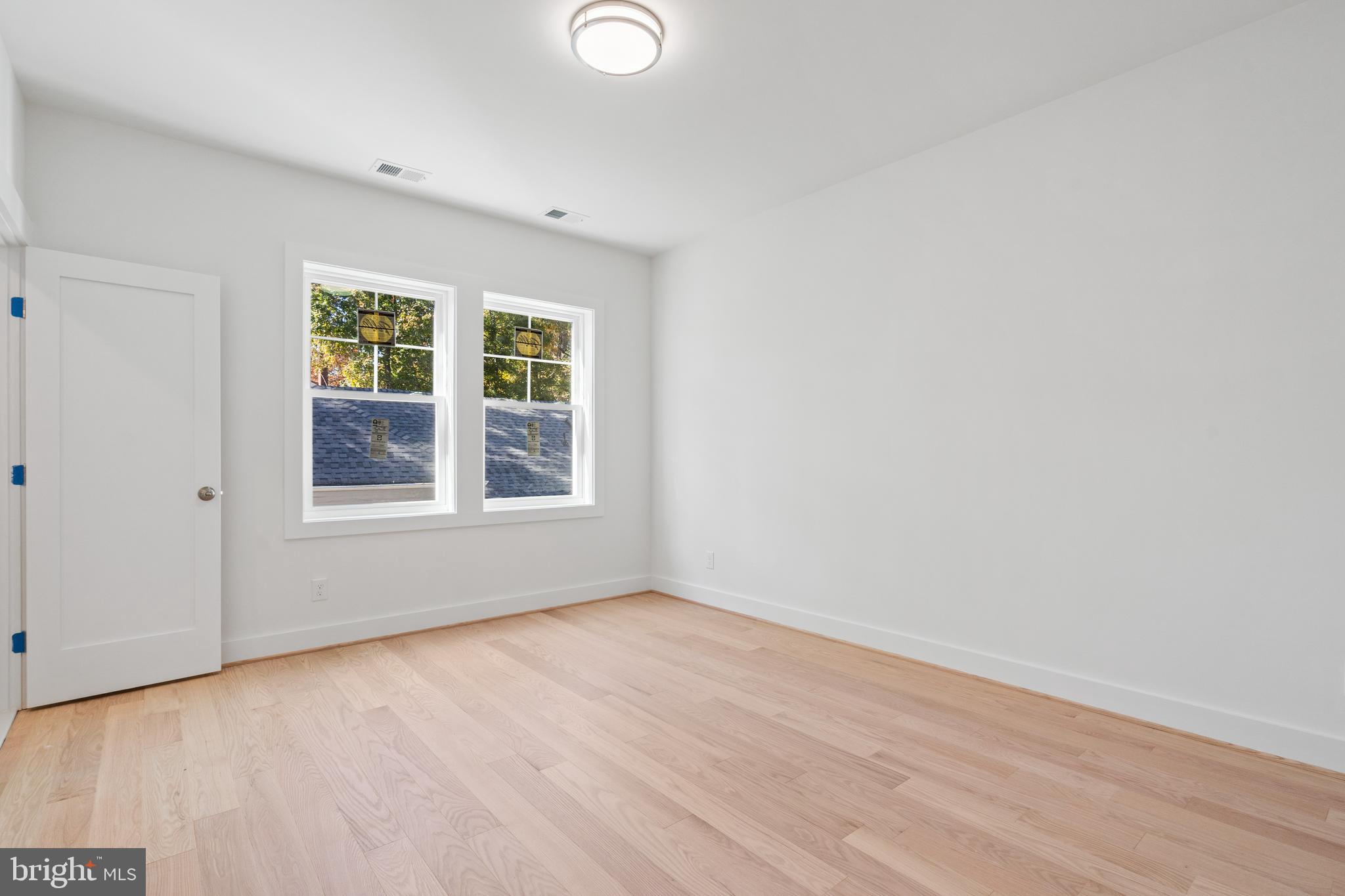 GLENCARLYN - Residential