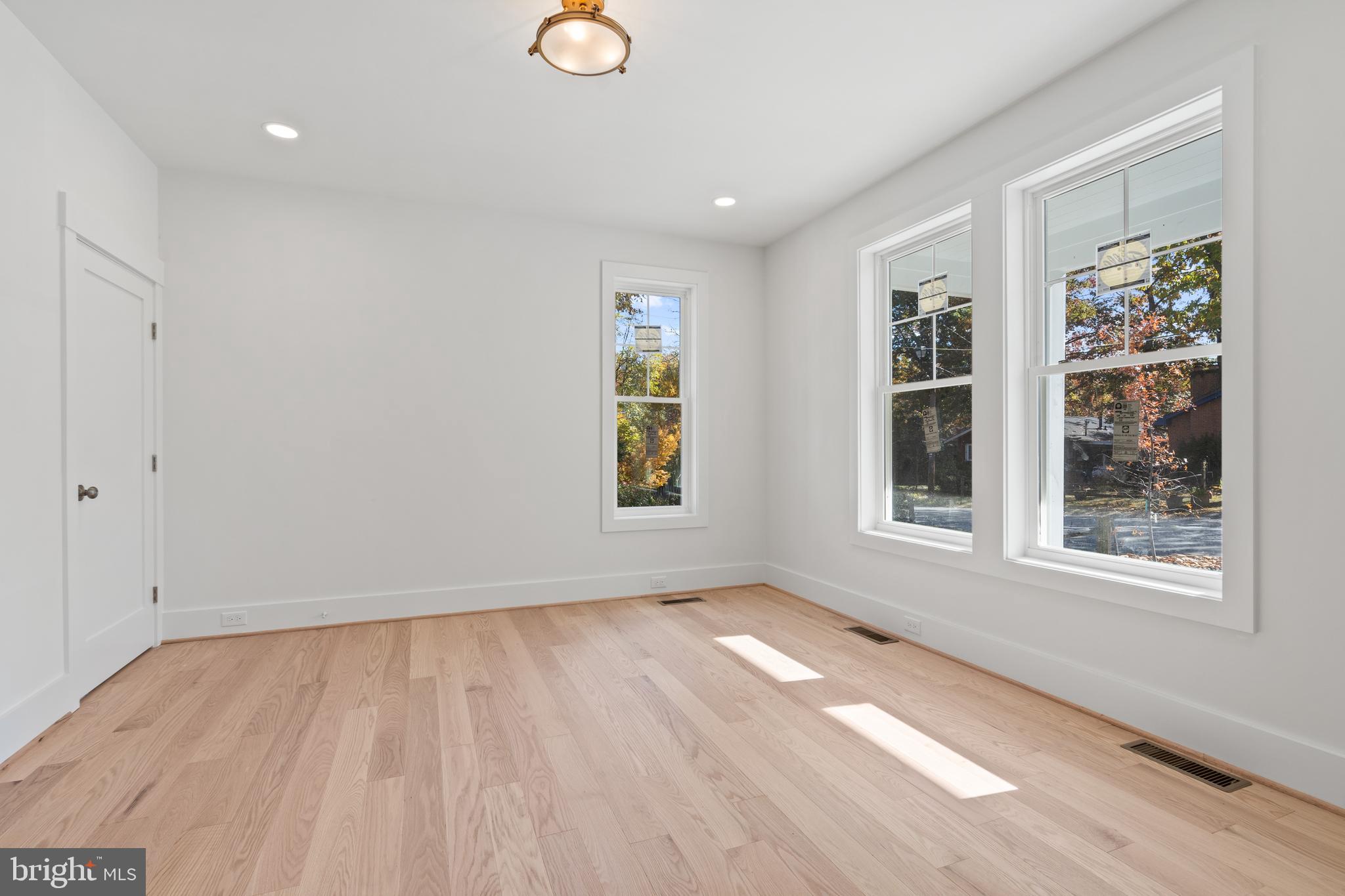 GLENCARLYN - Residential