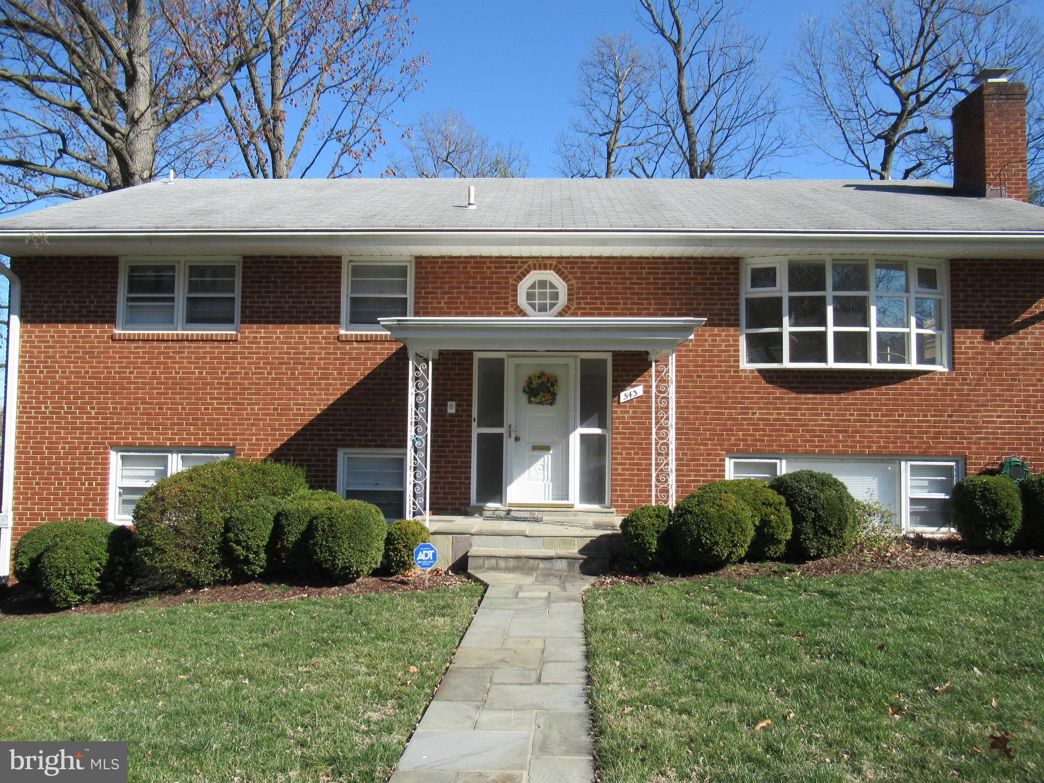 BOULEVARD MANOR - Residential Lease