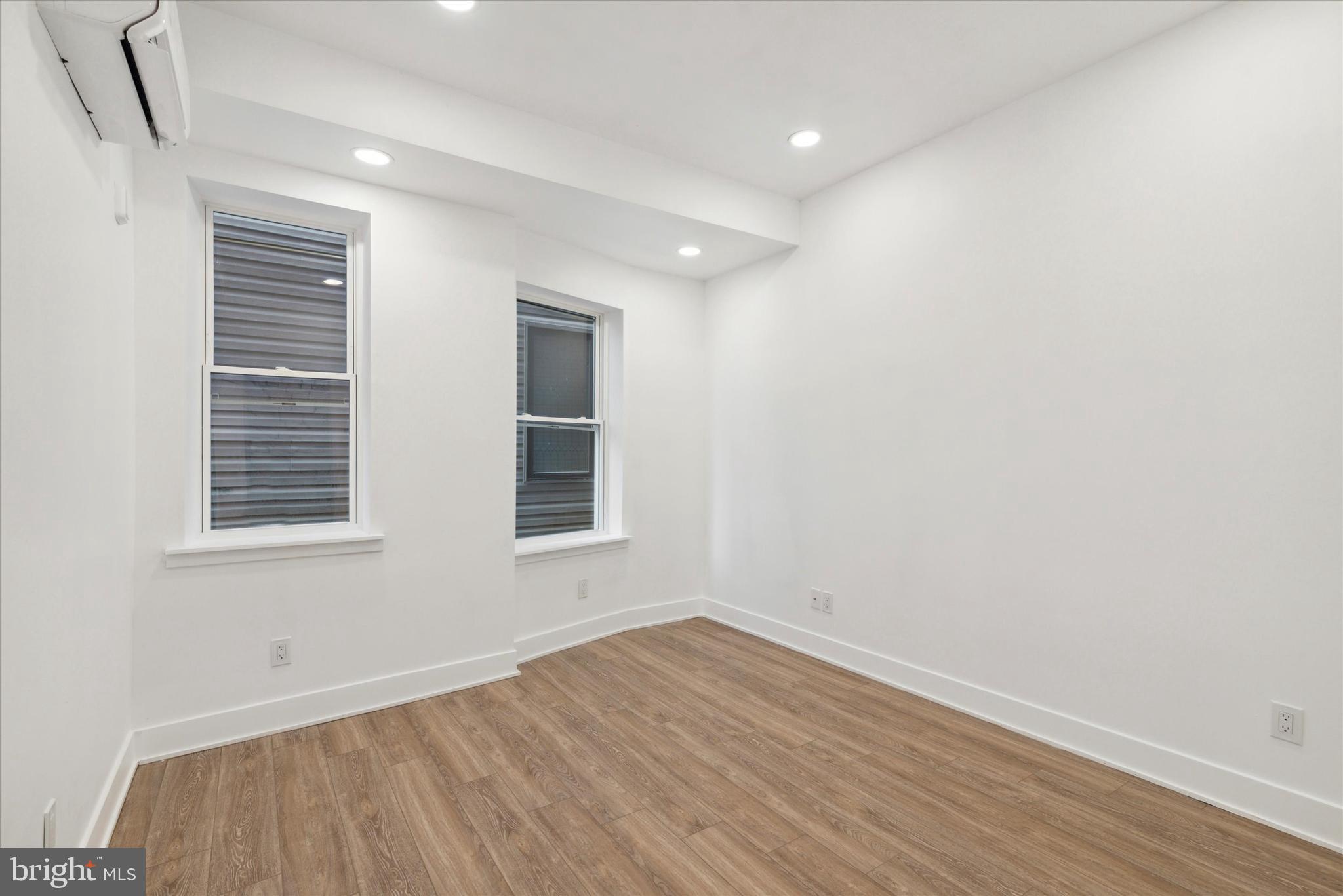GARDEN COURT - Residential Income