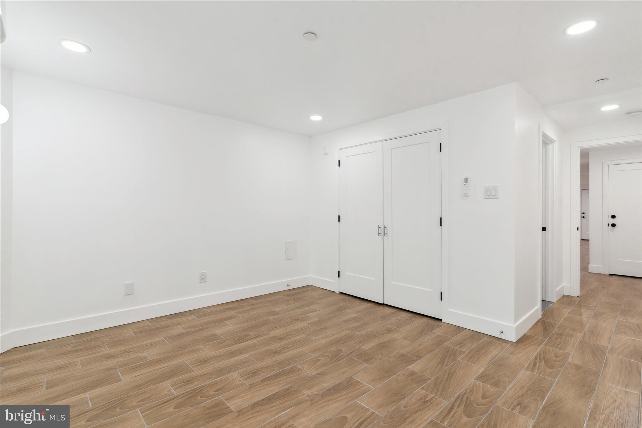 GARDEN COURT - Residential Income