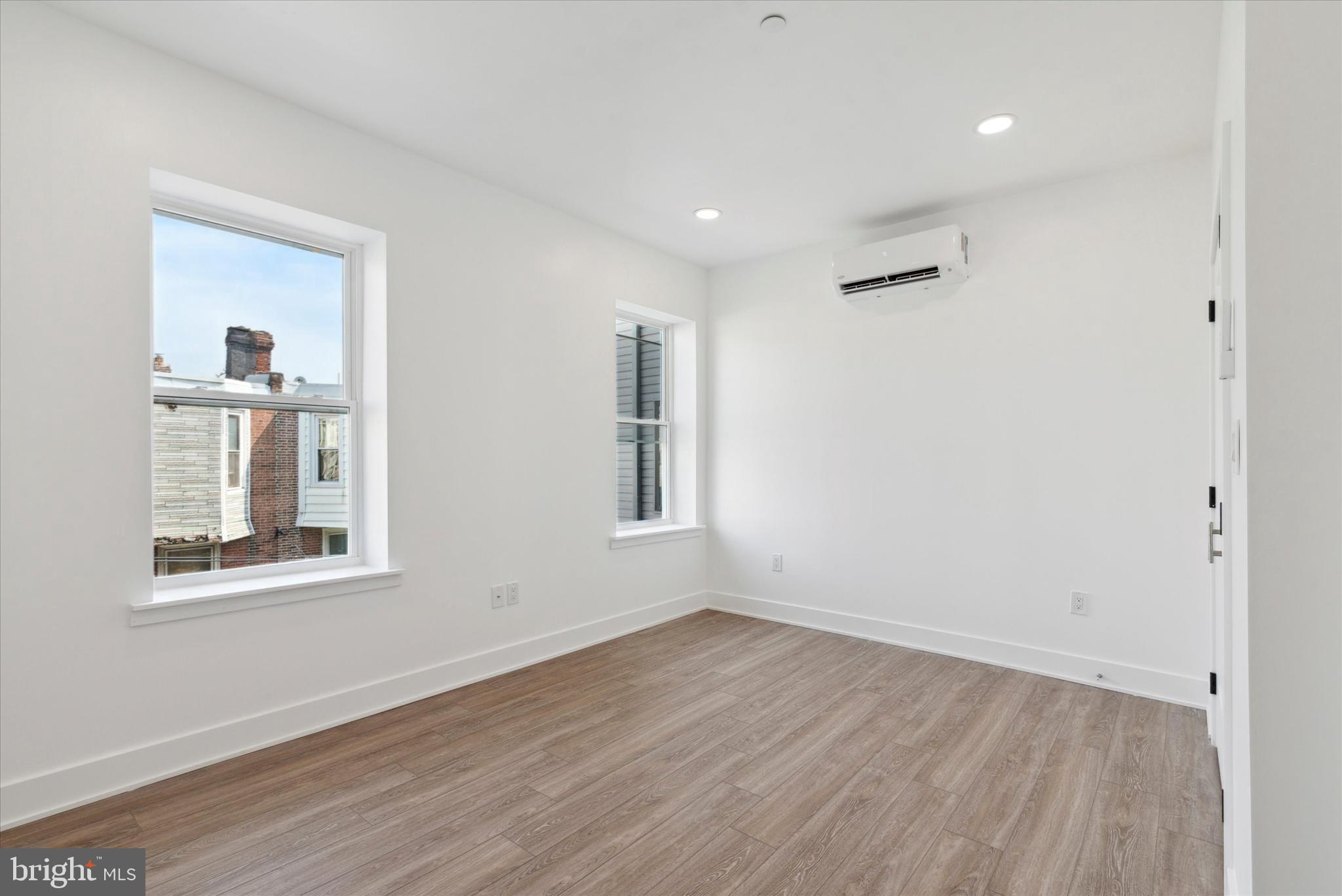 GARDEN COURT - Residential Income