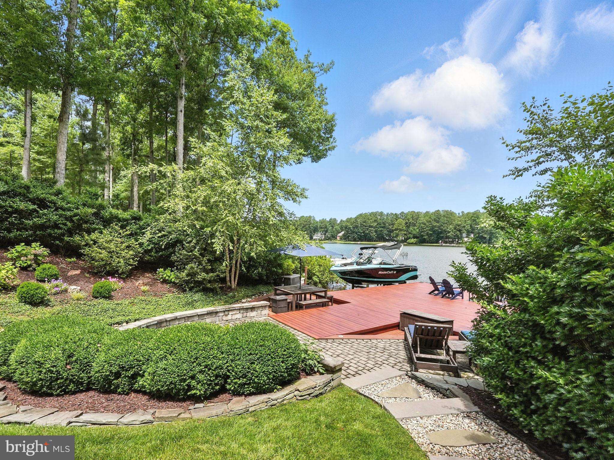 FAWN LAKE - Residential