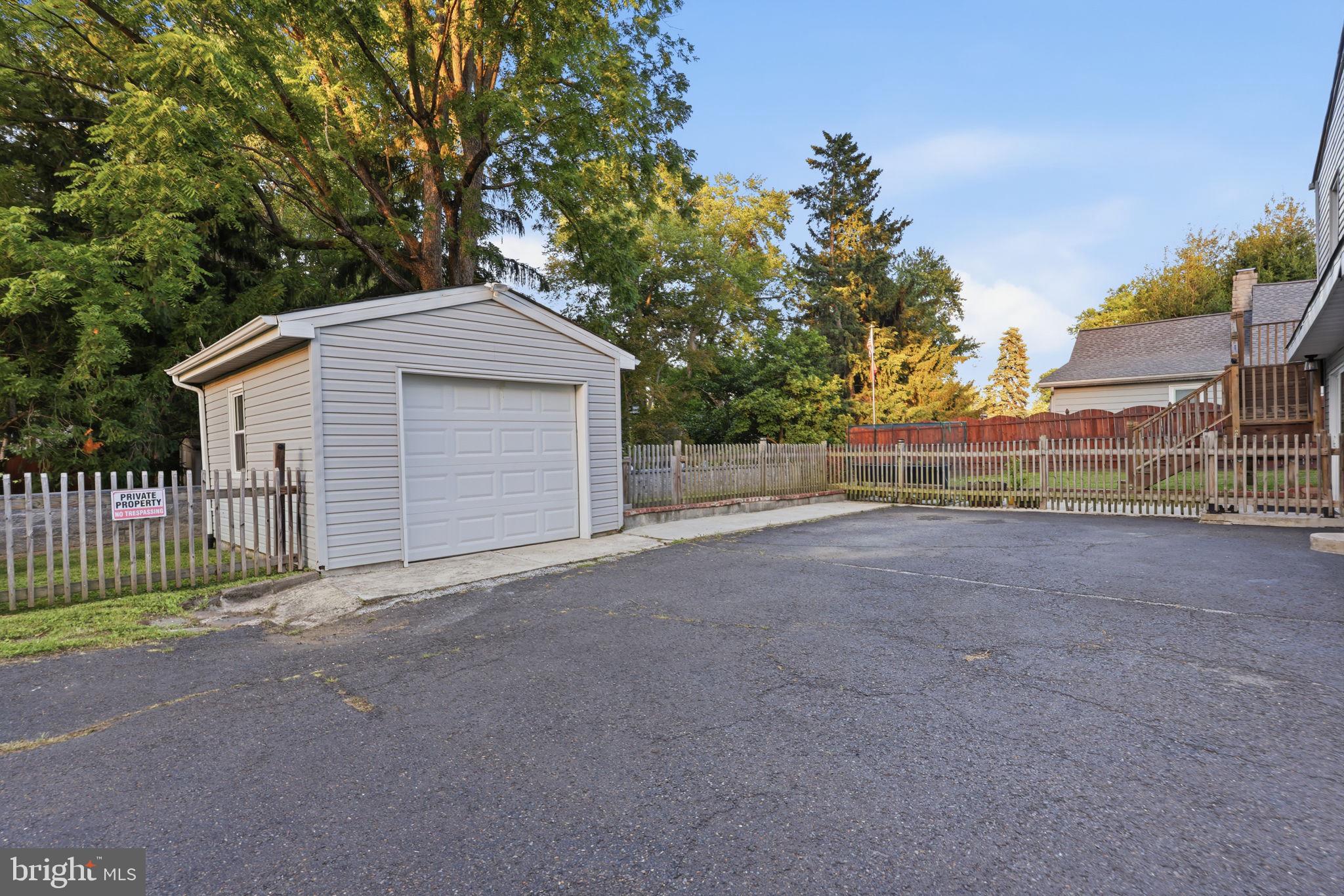 PINE TREE FARMS - Residential