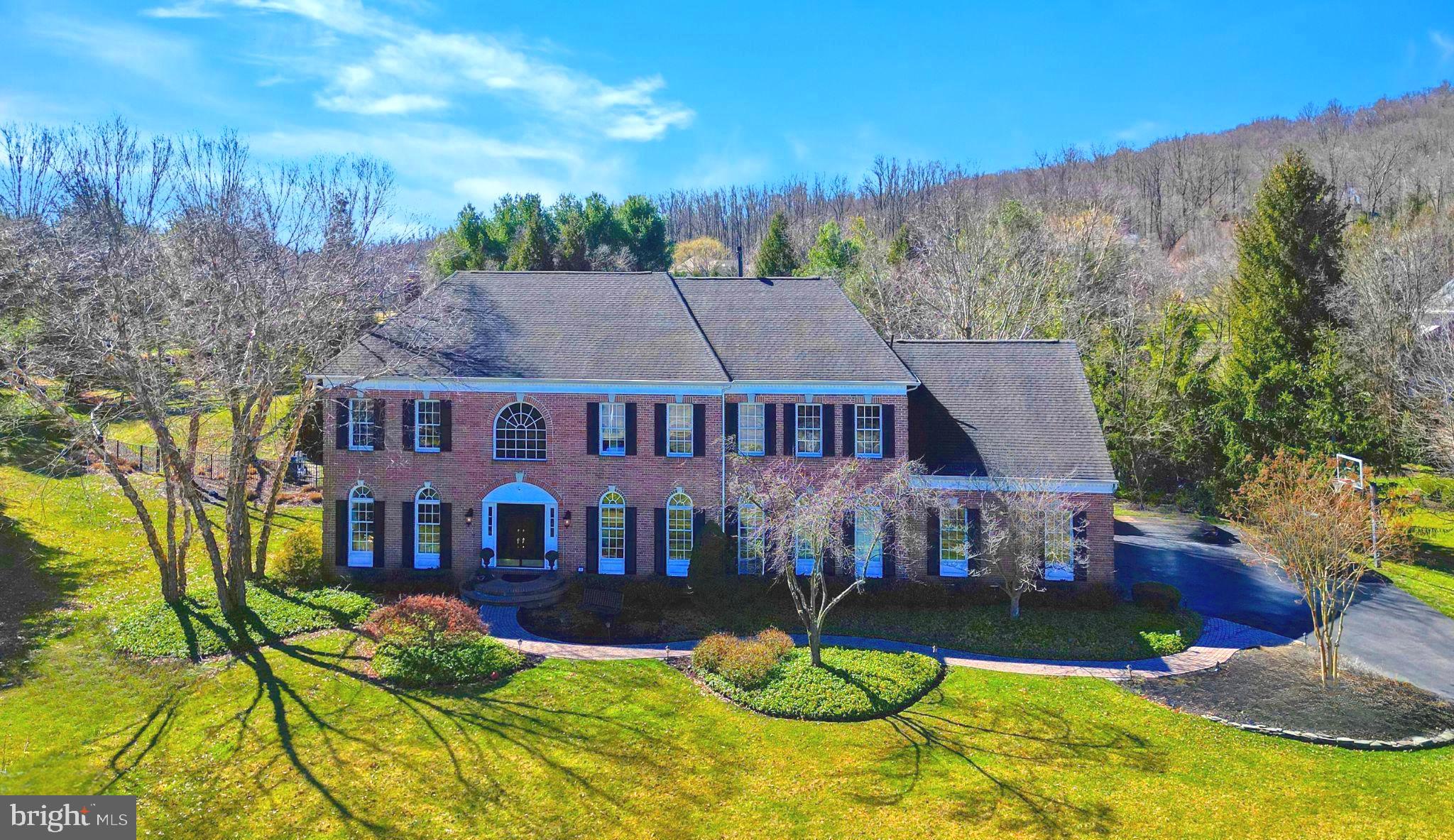 MEADOW WOOD - Residential