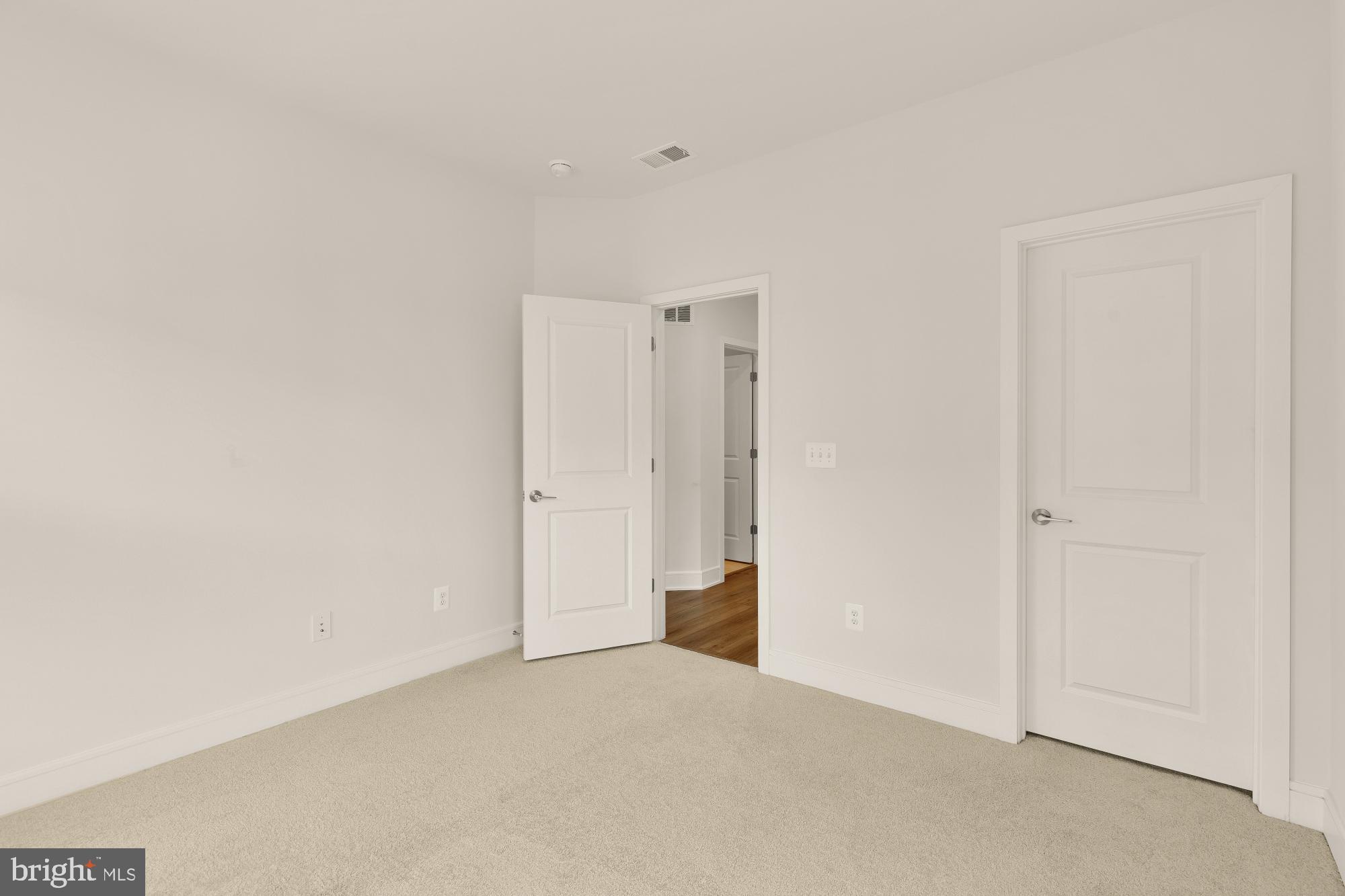 DEMOTT & SILVER - Residential