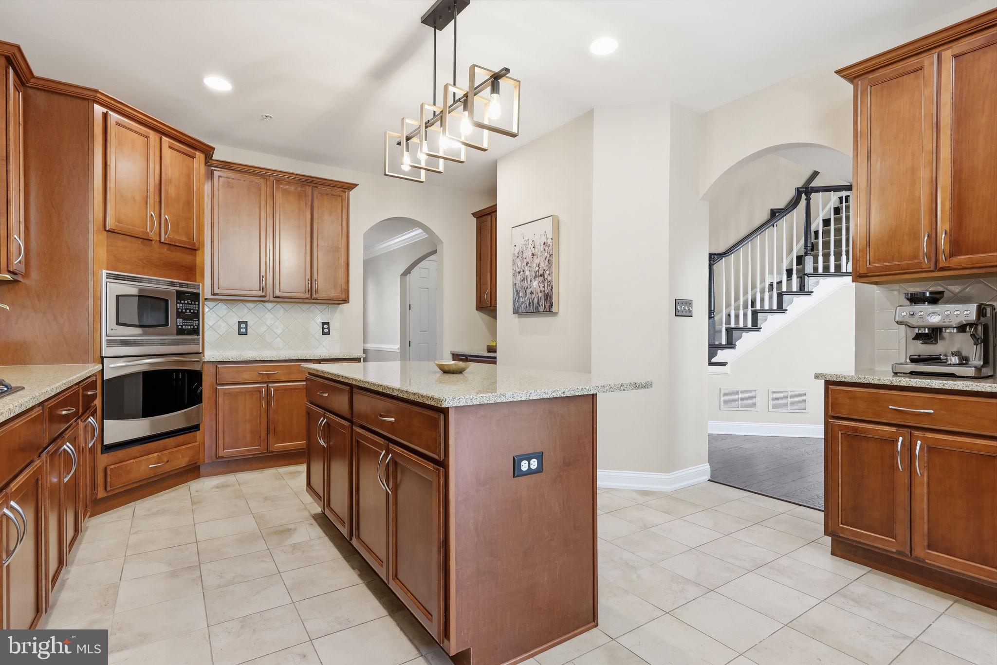 GOLF CLUB ESTATES - Residential