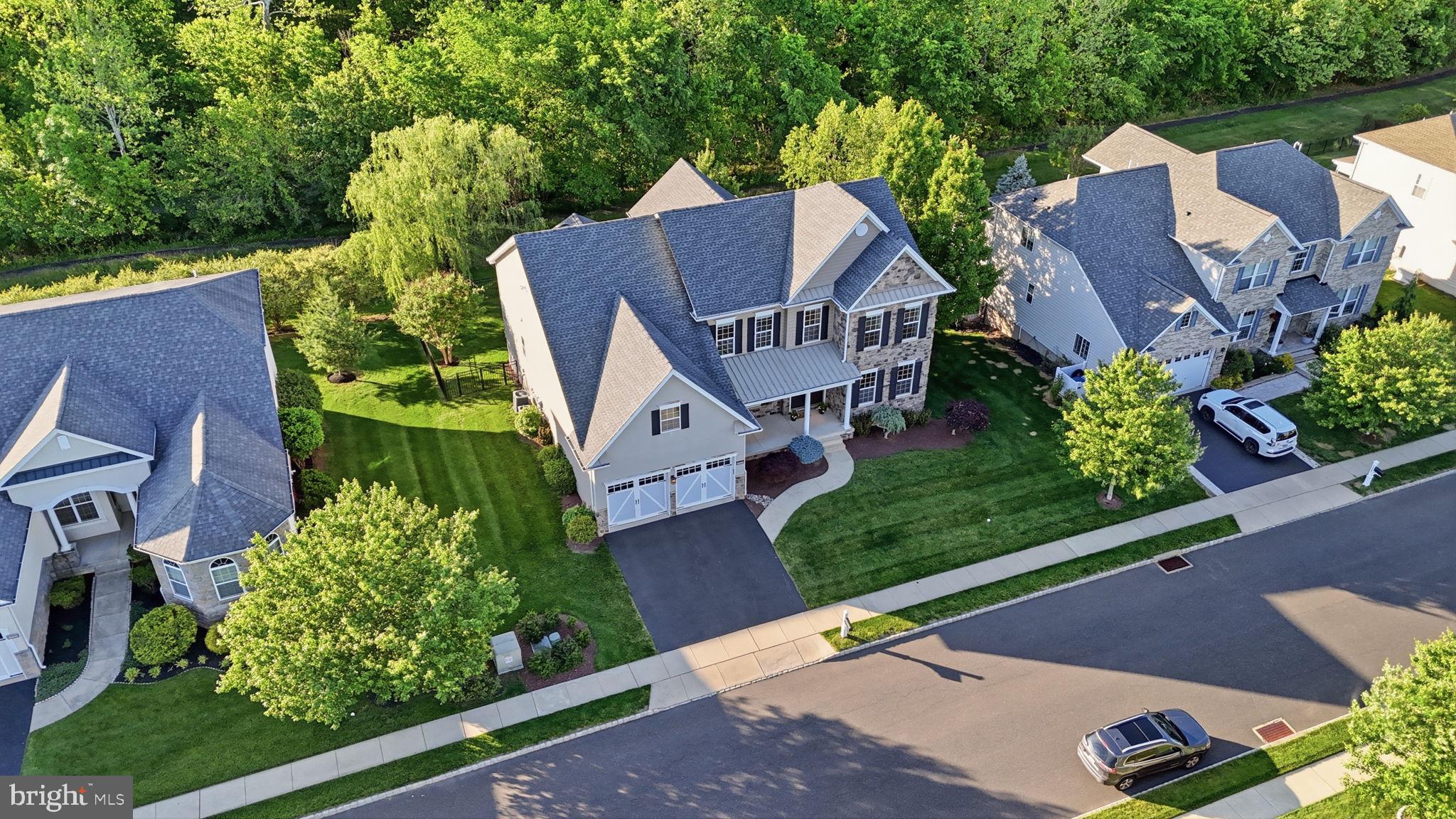 GOLF CLUB ESTATES - Residential