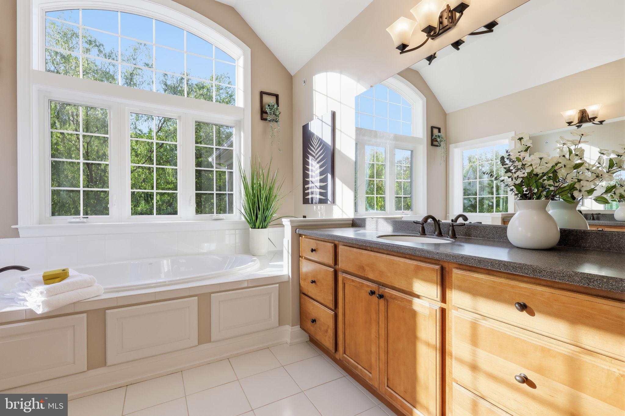 GOLF CLUB ESTATES - Residential