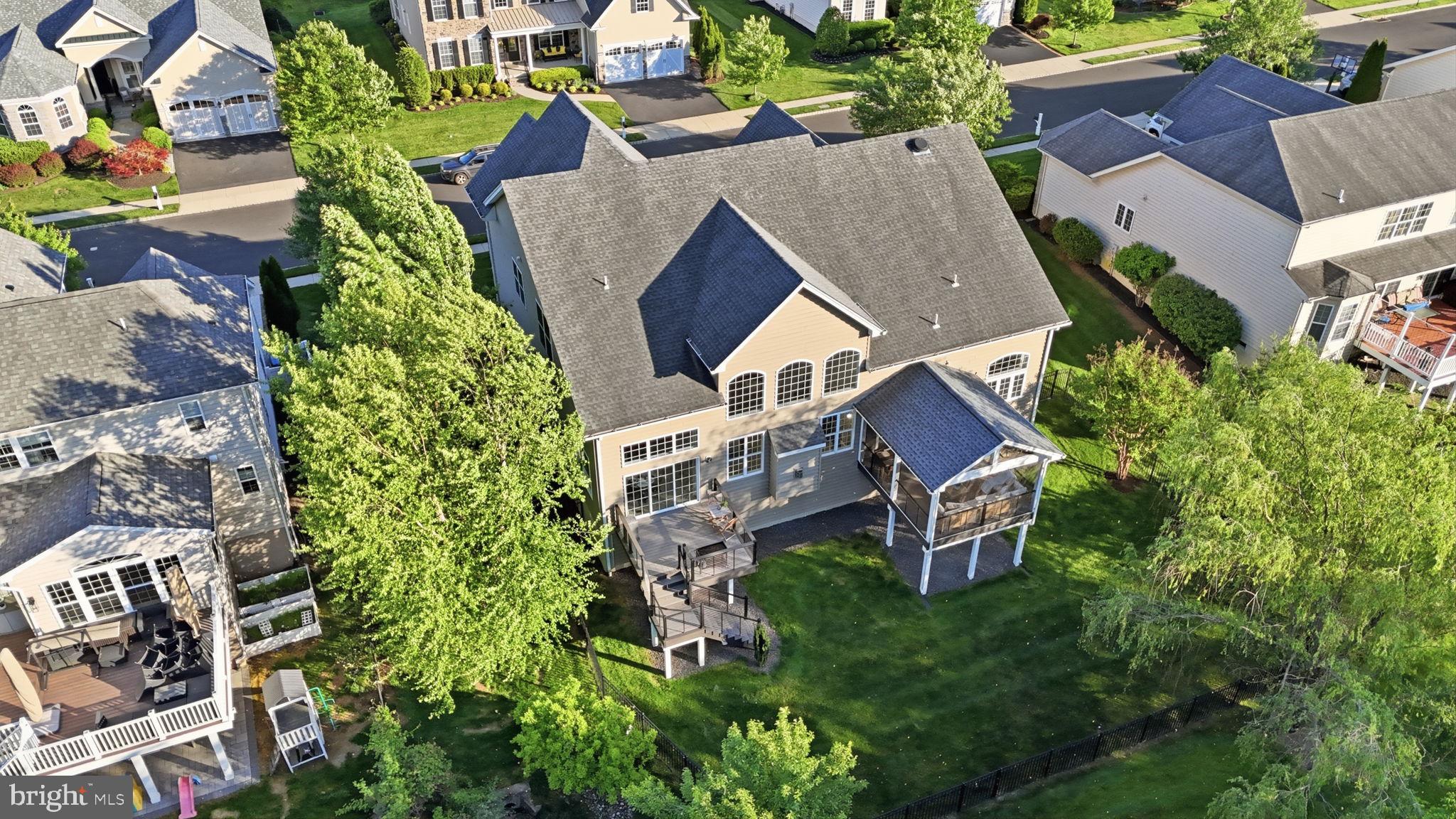 GOLF CLUB ESTATES - Residential