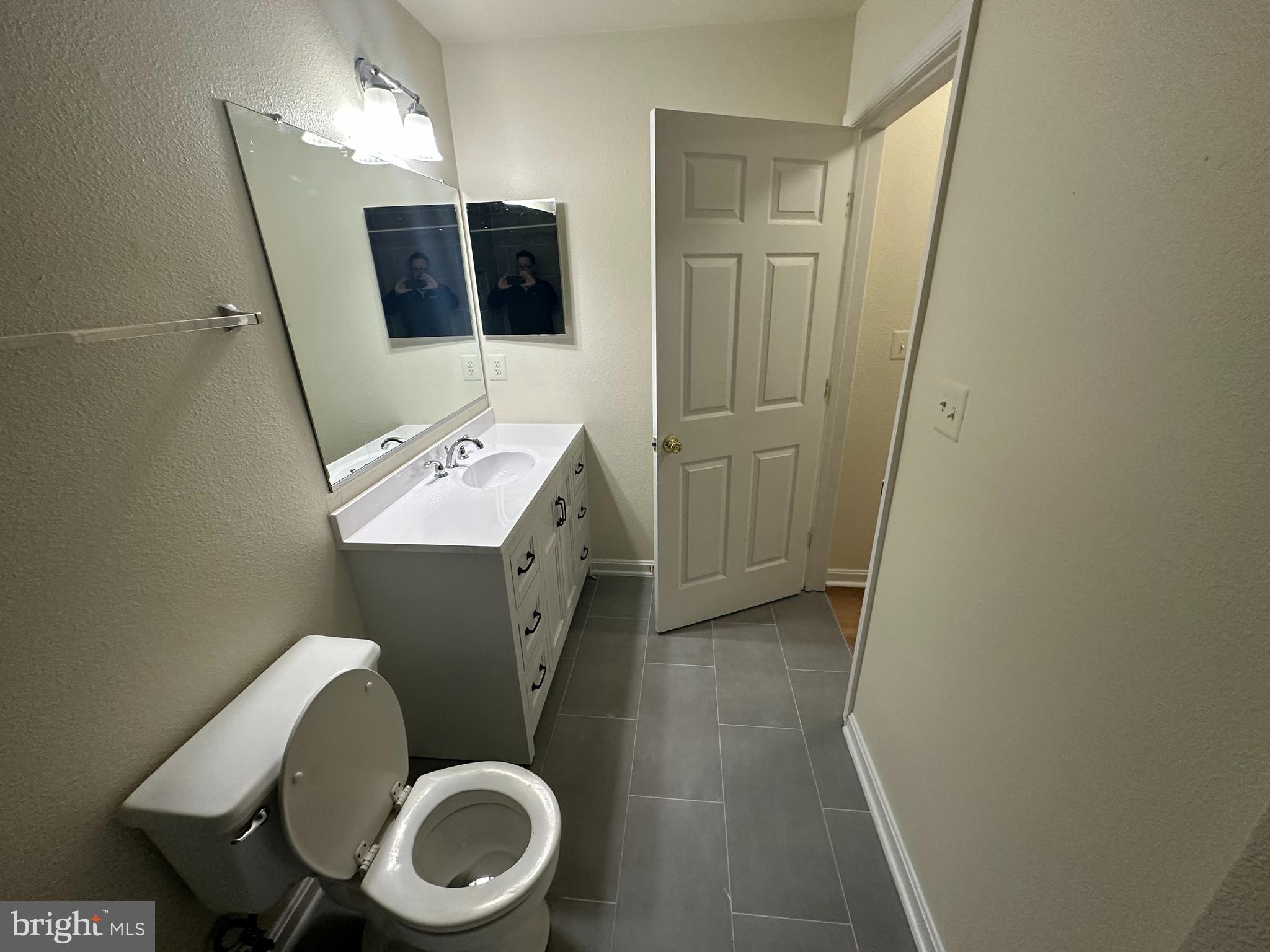 FOX MILL STATION - Residential Lease