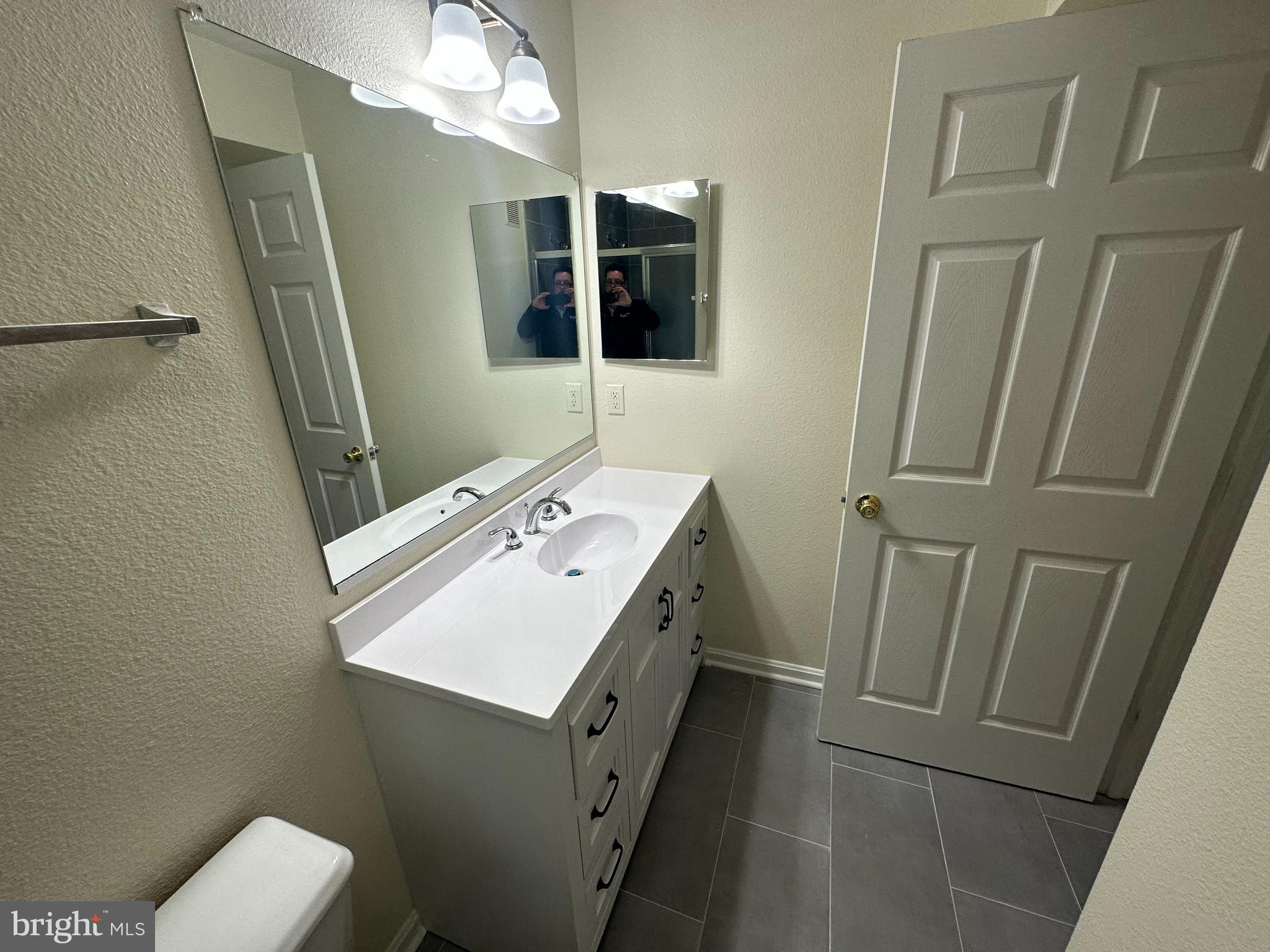 FOX MILL STATION - Residential Lease
