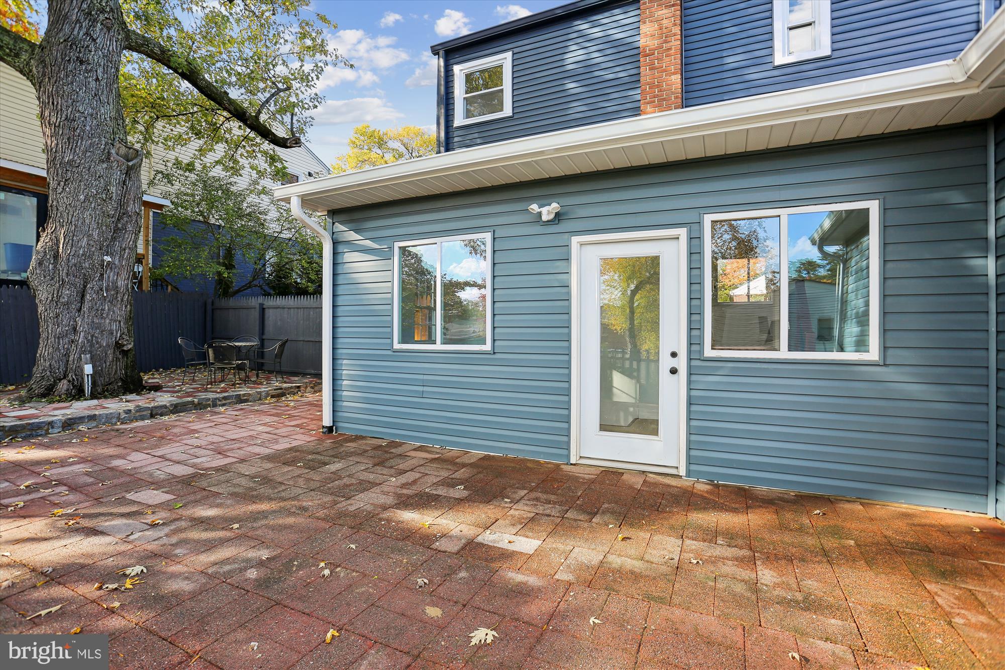 ROLLING TERRACE - Residential