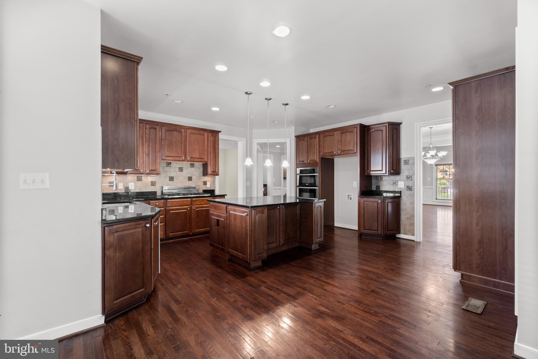 AUBURN VILLAGE AT SANDY SPRING - Residential