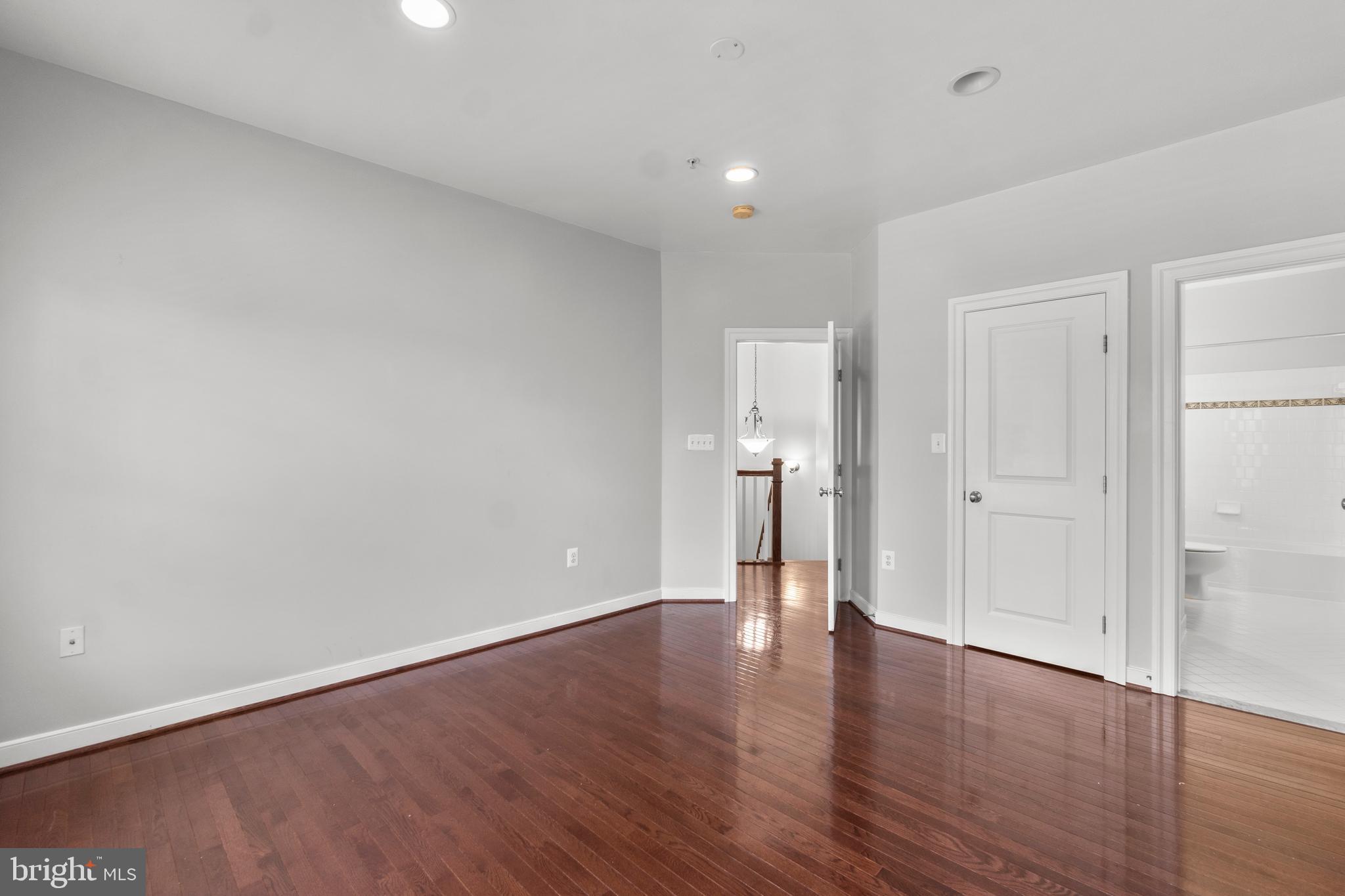 AUBURN VILLAGE AT SANDY SPRING - Residential