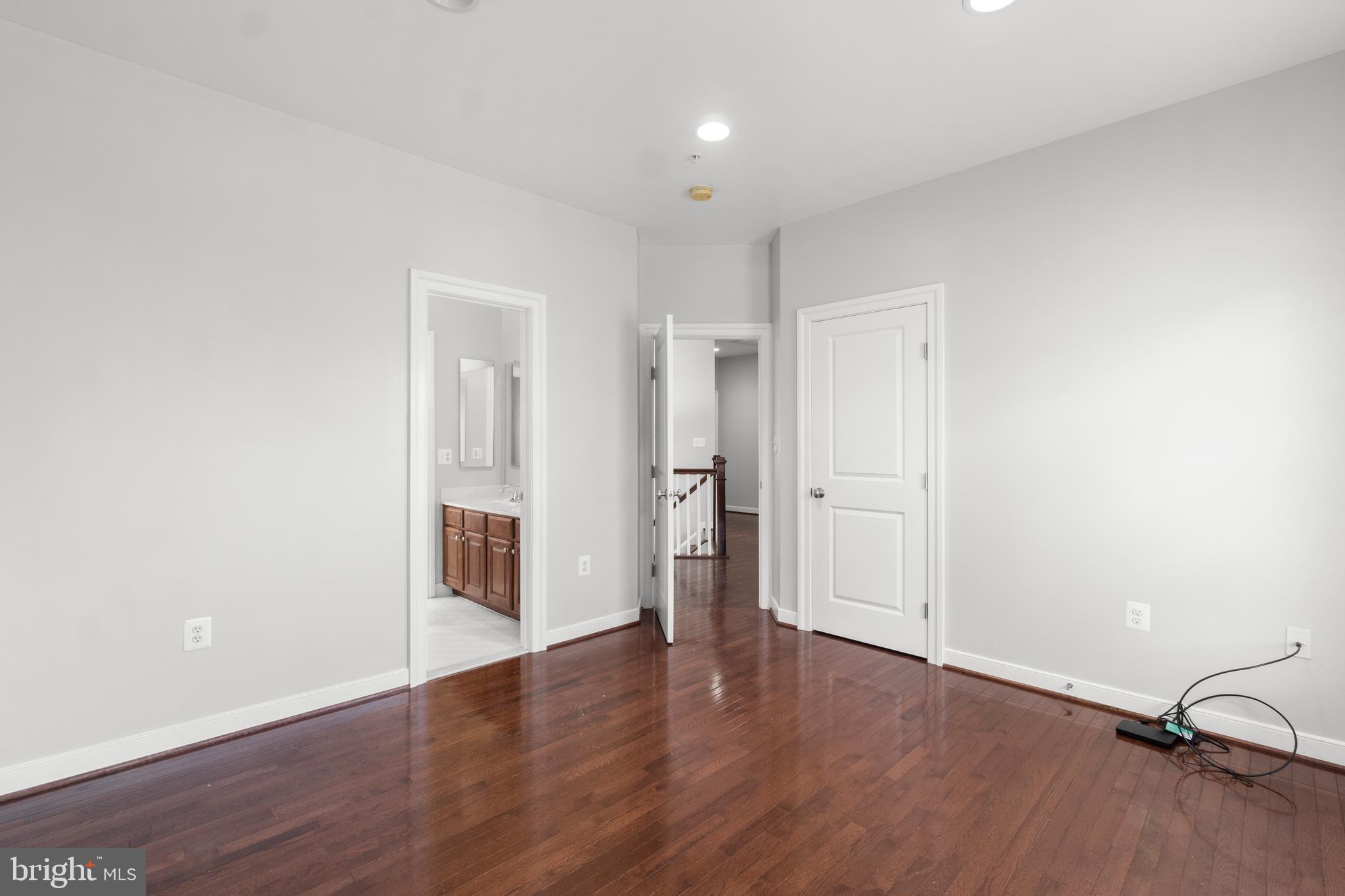 AUBURN VILLAGE AT SANDY SPRING - Residential