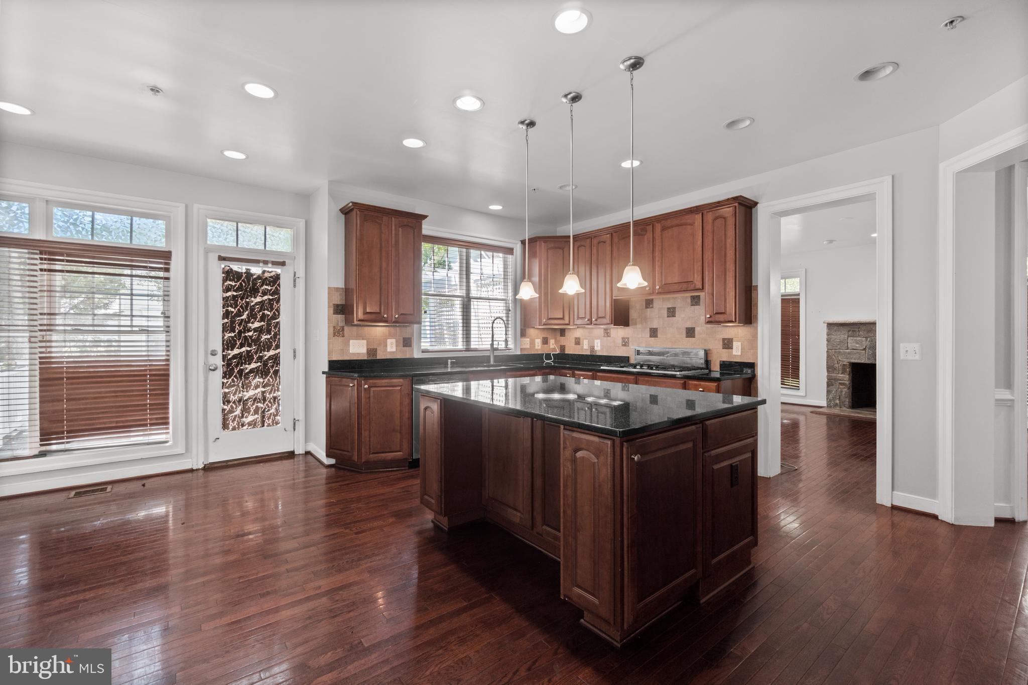 AUBURN VILLAGE AT SANDY SPRING - Residential