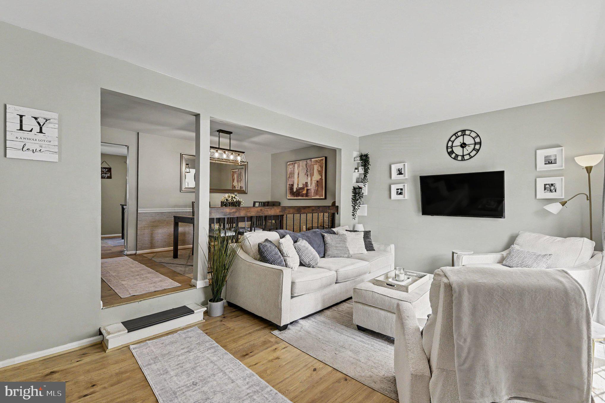 NORTH GATE HALL - Residential