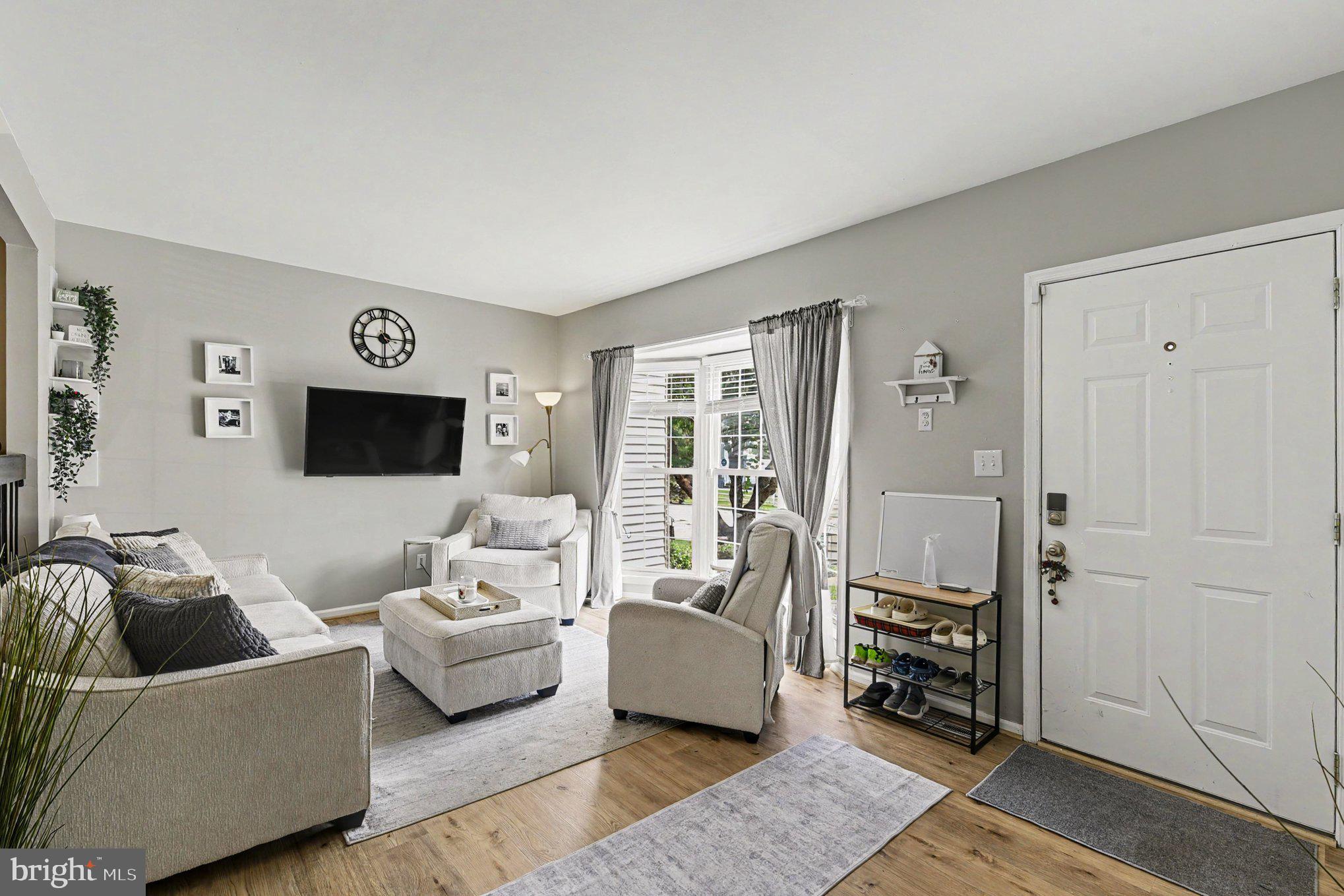 NORTH GATE HALL - Residential