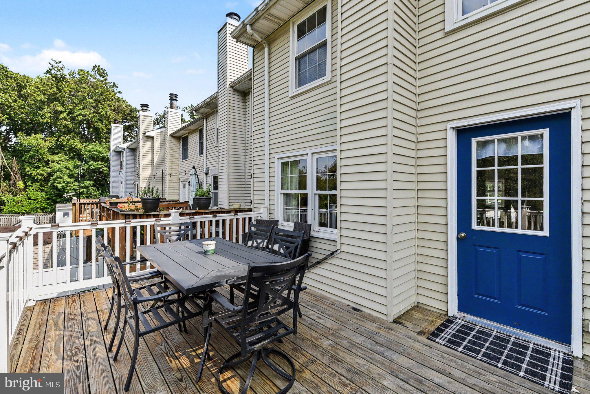 NORTH GATE HALL - Residential