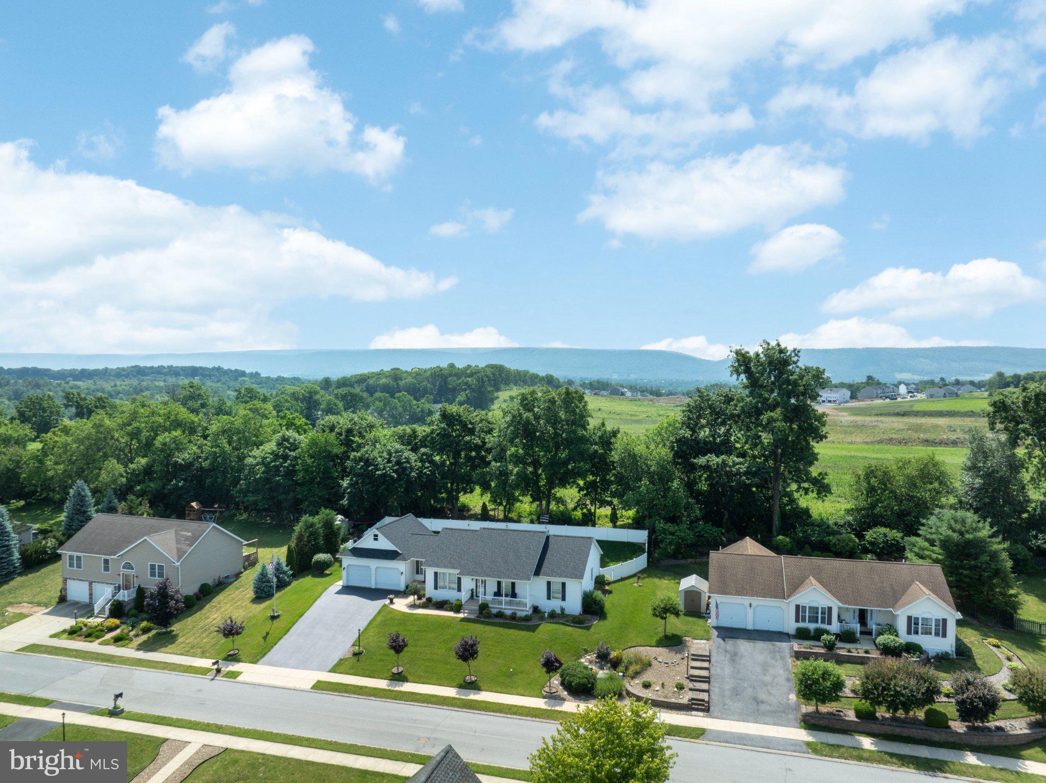 BURNHAM FARM ESTATES - Residential