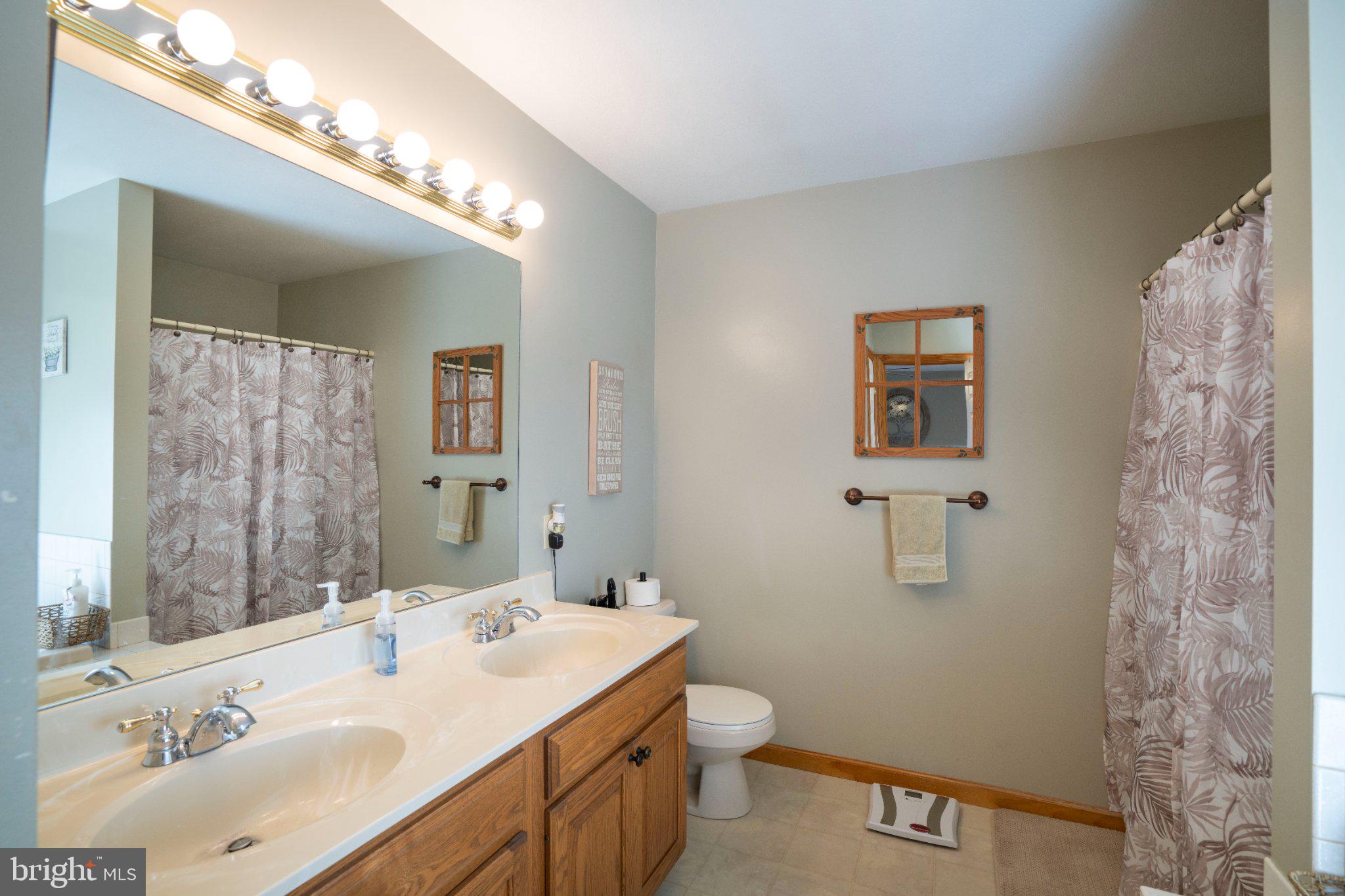 BURNHAM FARM ESTATES - Residential