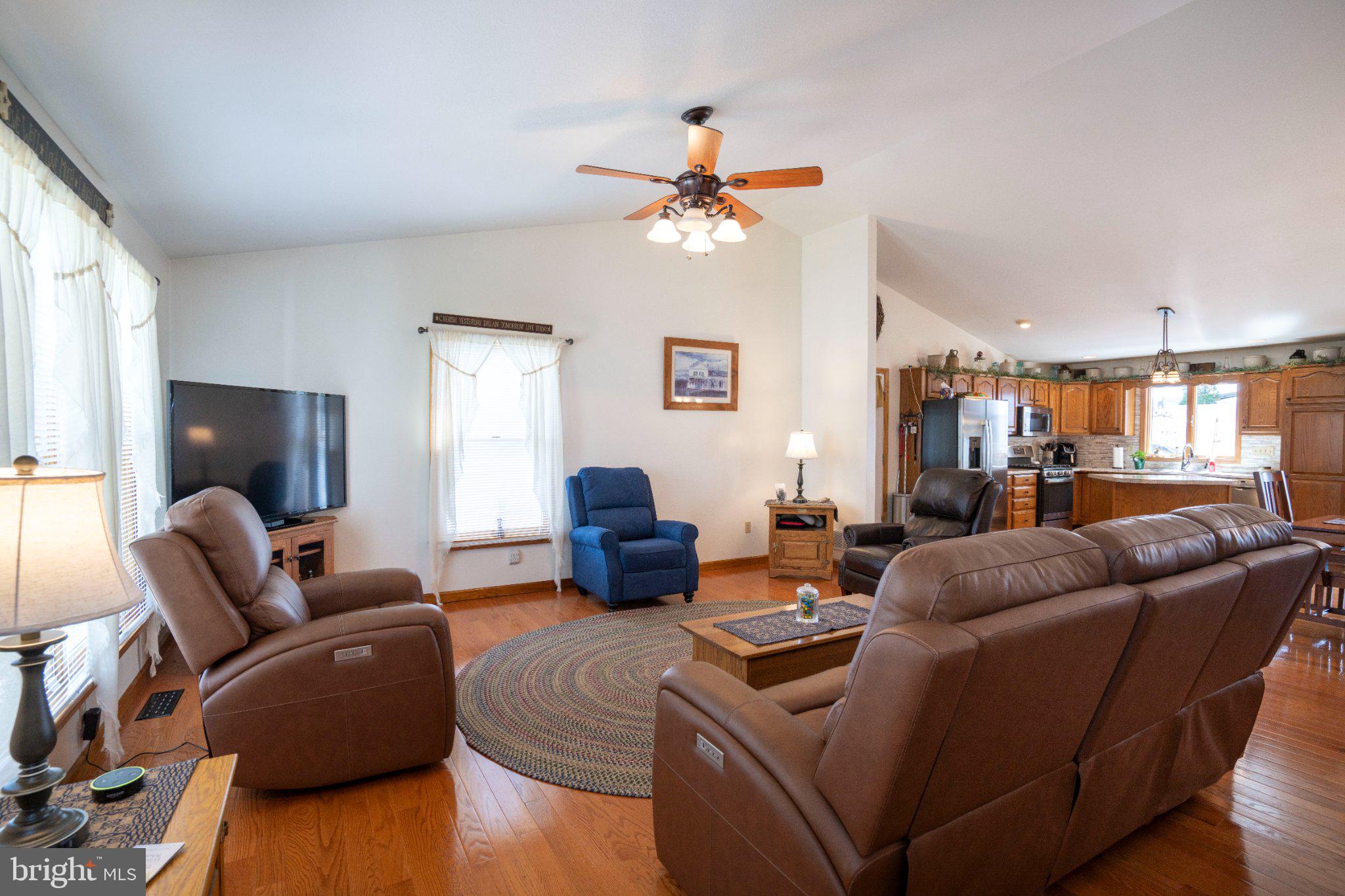 BURNHAM FARM ESTATES - Residential