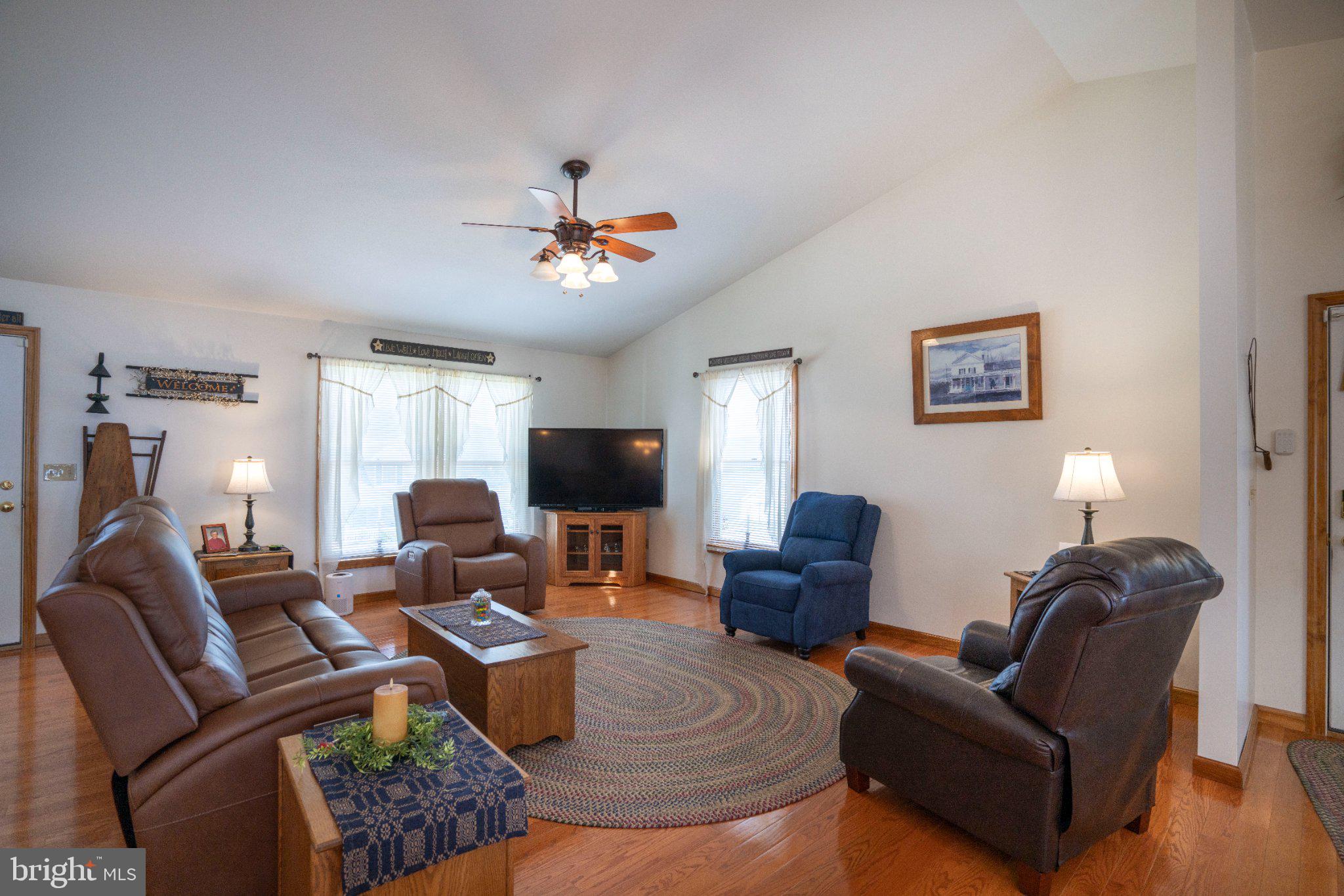 BURNHAM FARM ESTATES - Residential