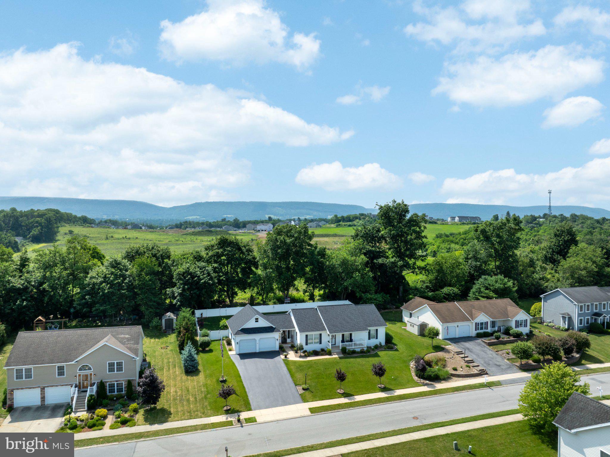 BURNHAM FARM ESTATES - Residential